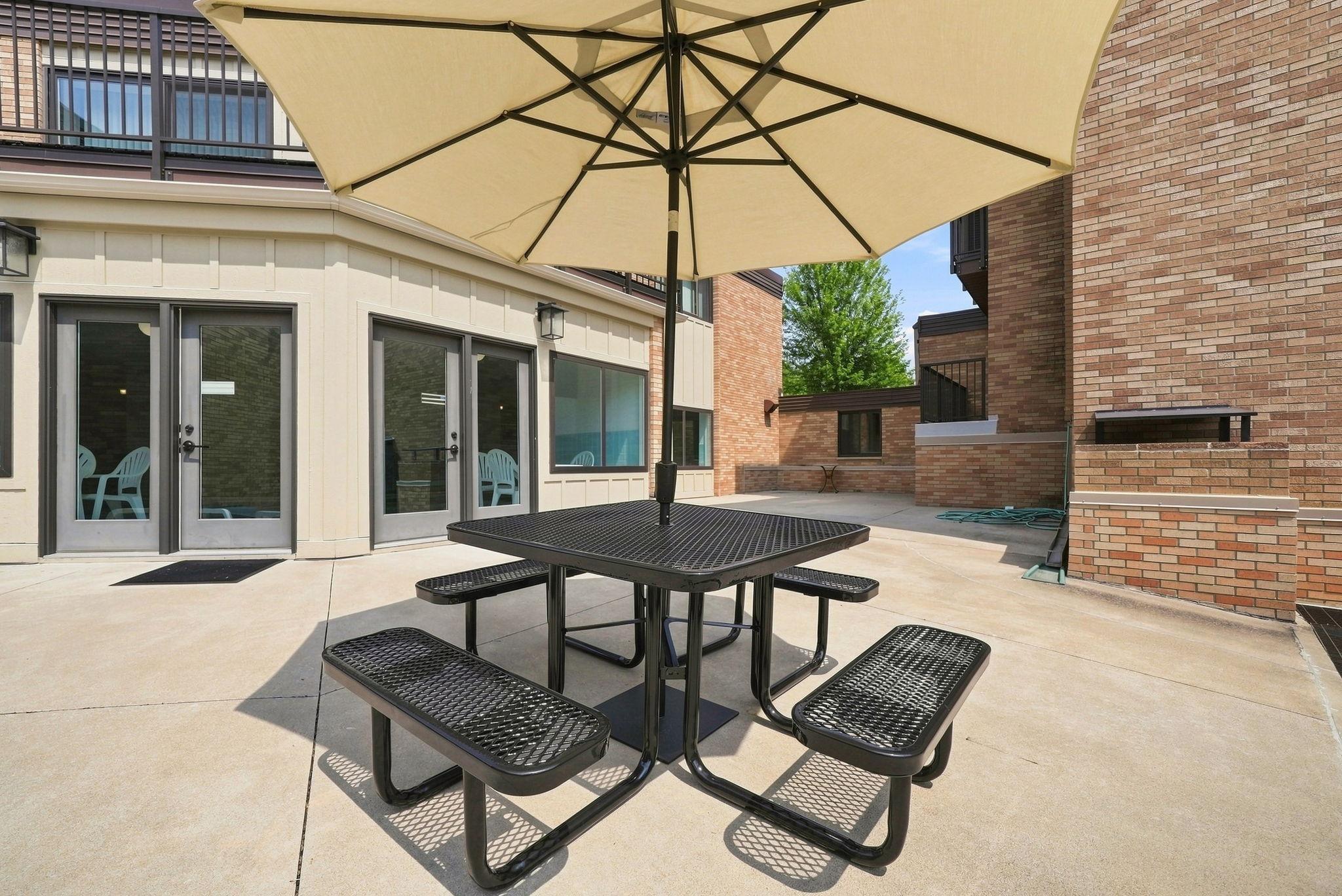 View of Residential at 2700 Oxford Street #116, Roseville MN 55113, Roseville (26 of 40) - Mike Wilen | Minnesota Team Real Estate