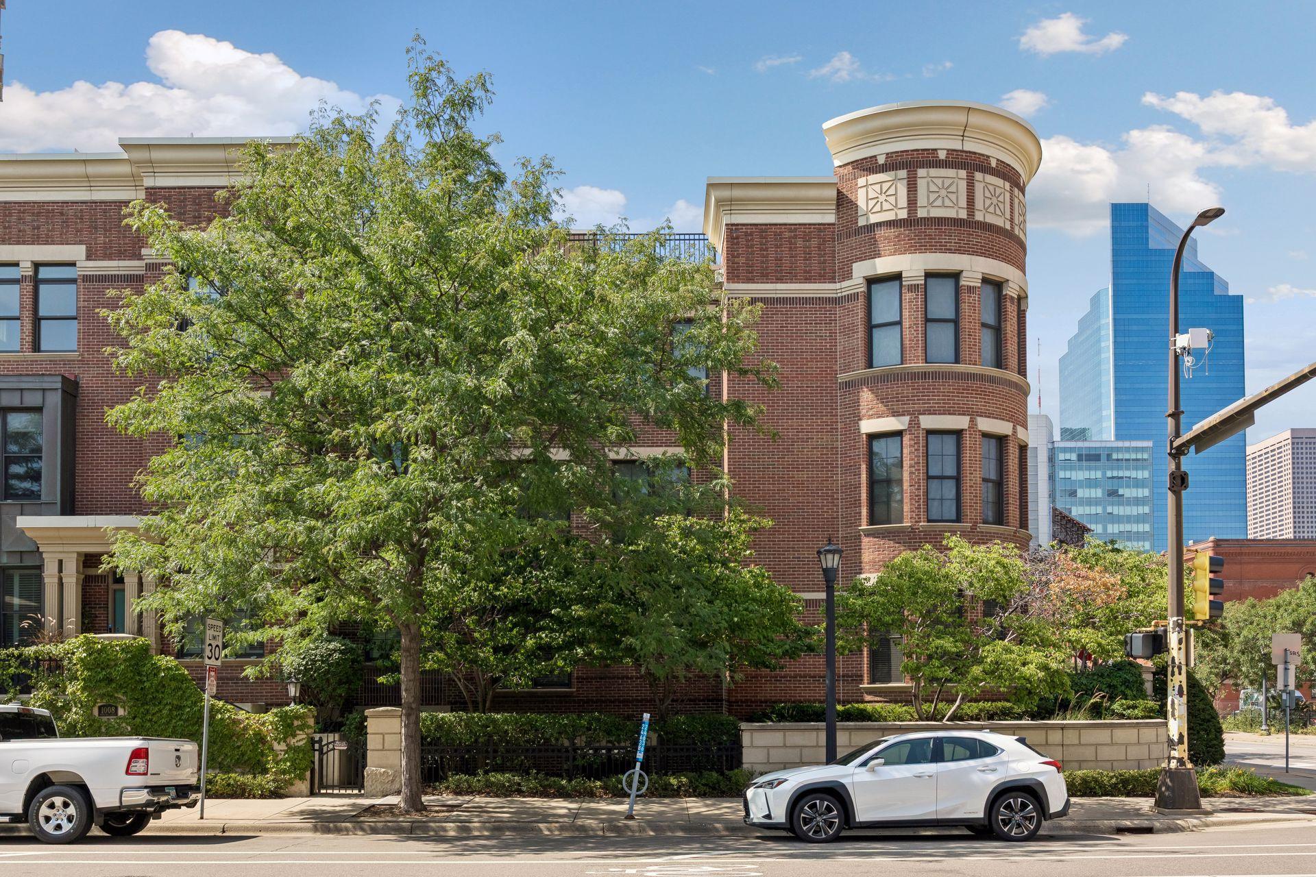 View of Residential at 575 10th Street, Minneapolis MN 55404, Minneapolis (97 of 105) - Mike Wilen | Minnesota Team Real Estate