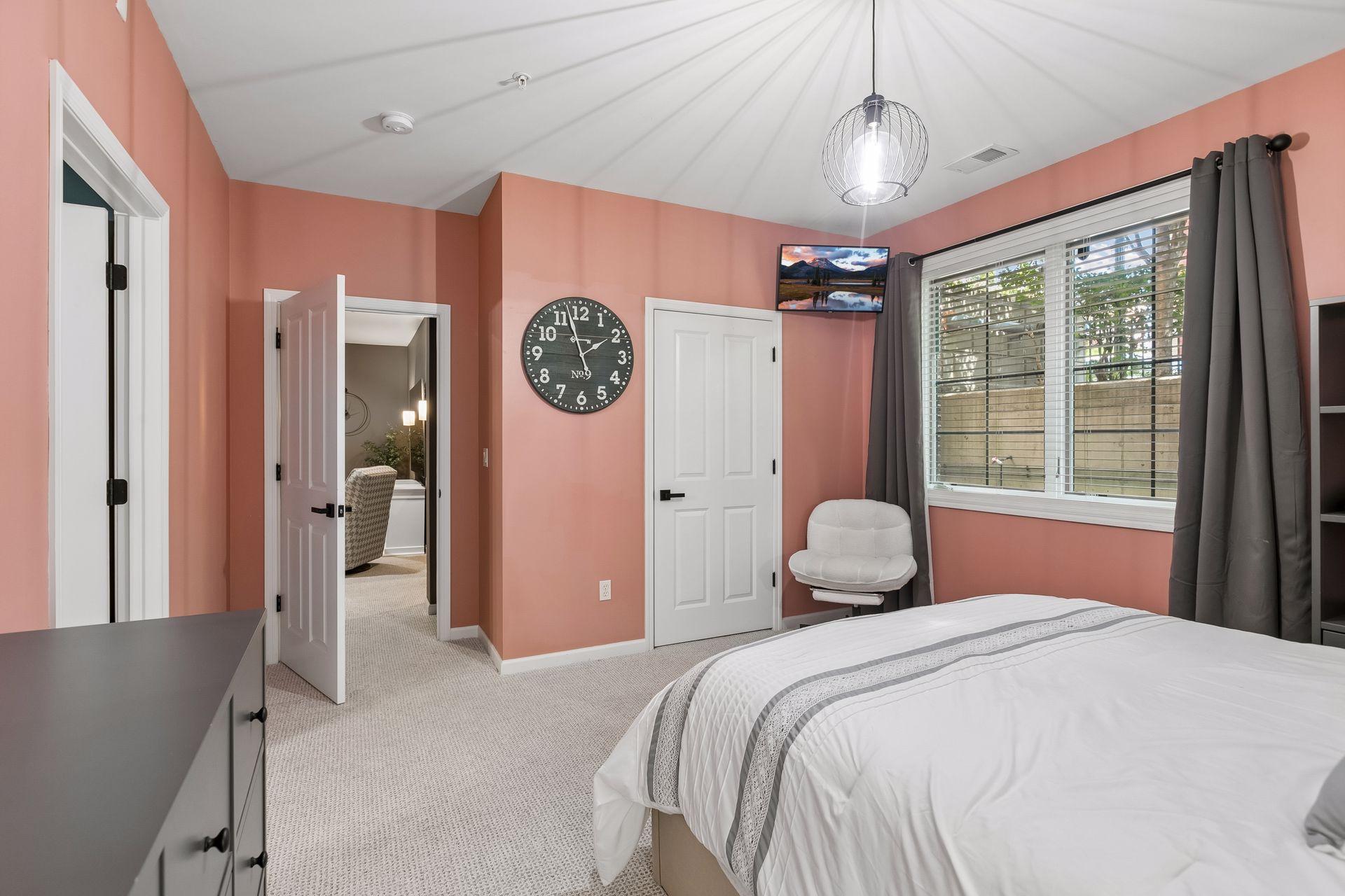 View of Residential at 575 10th Street, Minneapolis MN 55404, Minneapolis (30 of 105) - Mike Wilen | Minnesota Team Real Estate