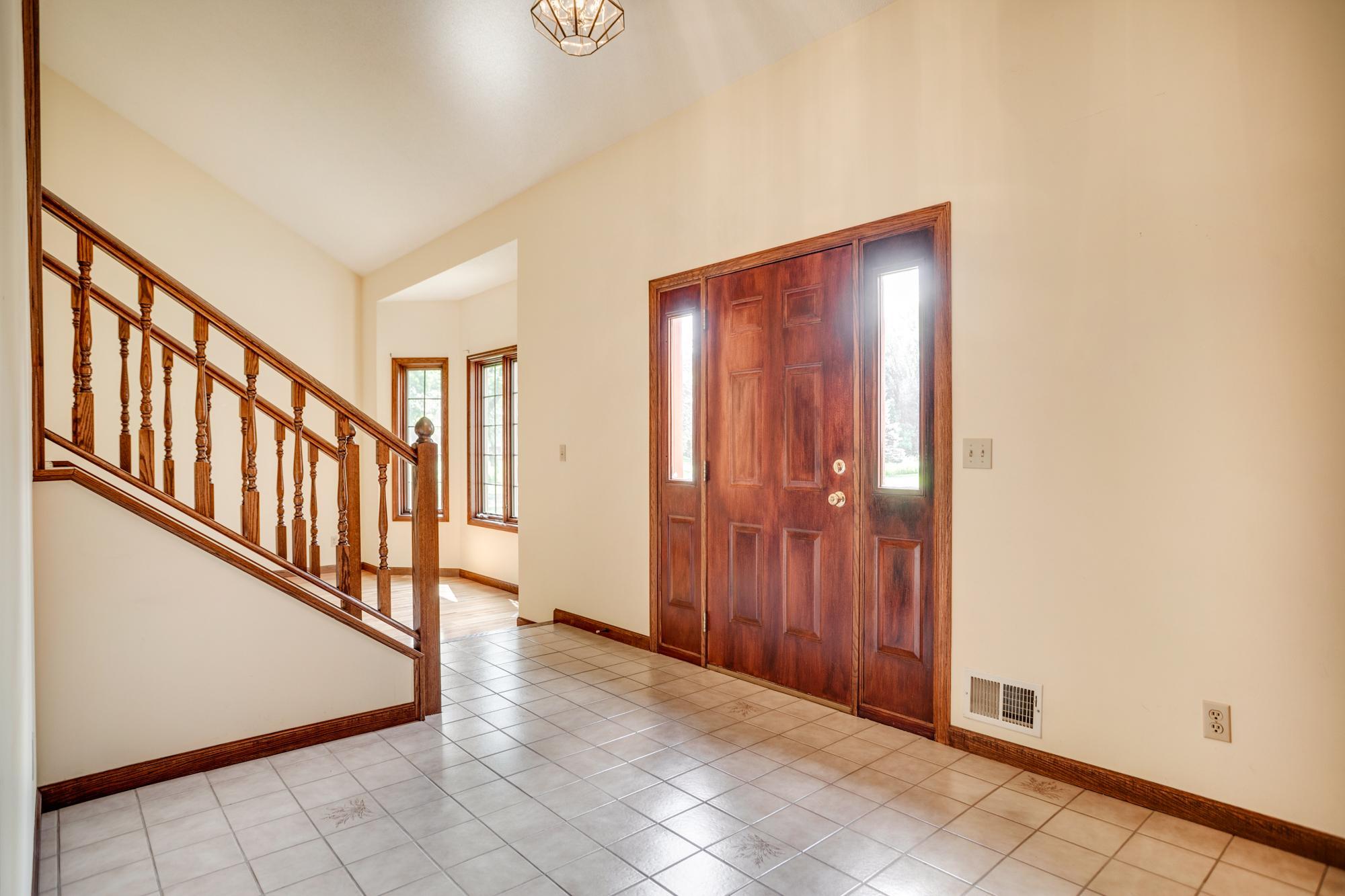 View of Residential at 16760 Manor Road, Eden Prairie MN 55346, Eden Prairie (24 of 37) - Mike Wilen | Minnesota Team Real Estate