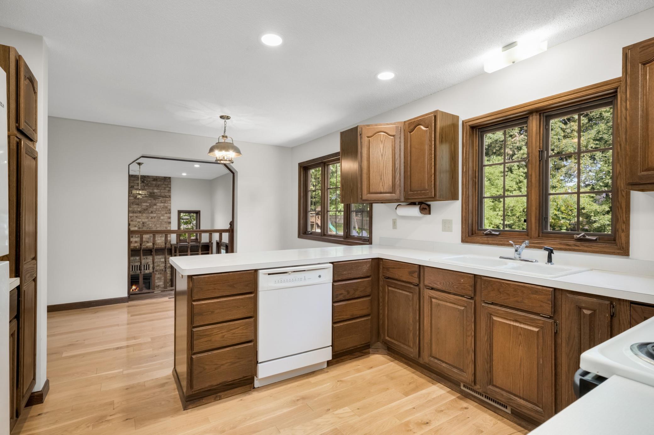 View of Residential at 16760 Manor Road, Eden Prairie MN 55346, Eden Prairie (17 of 37) - Mike Wilen | Minnesota Team Real Estate