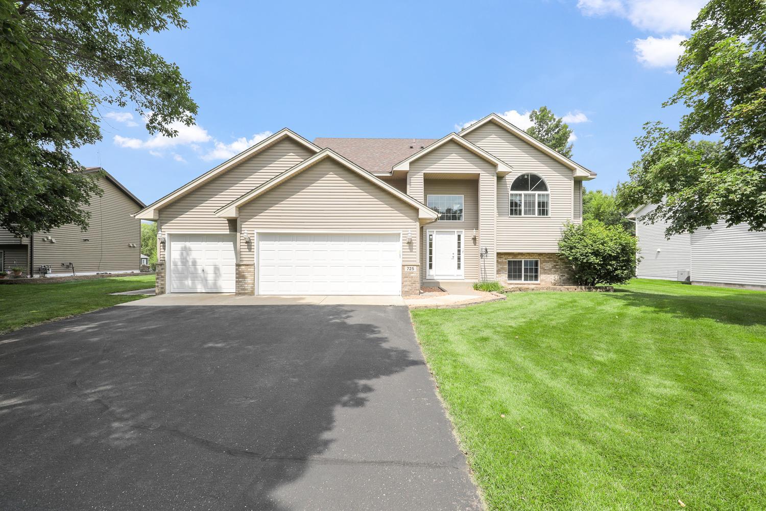 View of Residential at 725 103rd Avenue, Blaine MN 55434, Blaine (51 of 54) - Mike Wilen | Minnesota Team Real Estate
