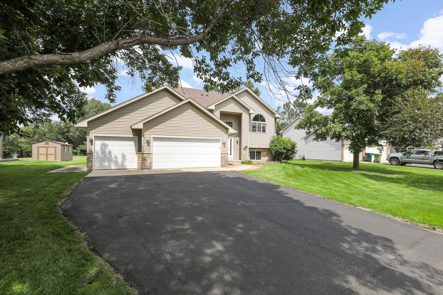 View of Residential at 725 103rd Avenue, Blaine MN 55434, Blaine (52 of 54) - Mike Wilen | Minnesota Team Real Estate