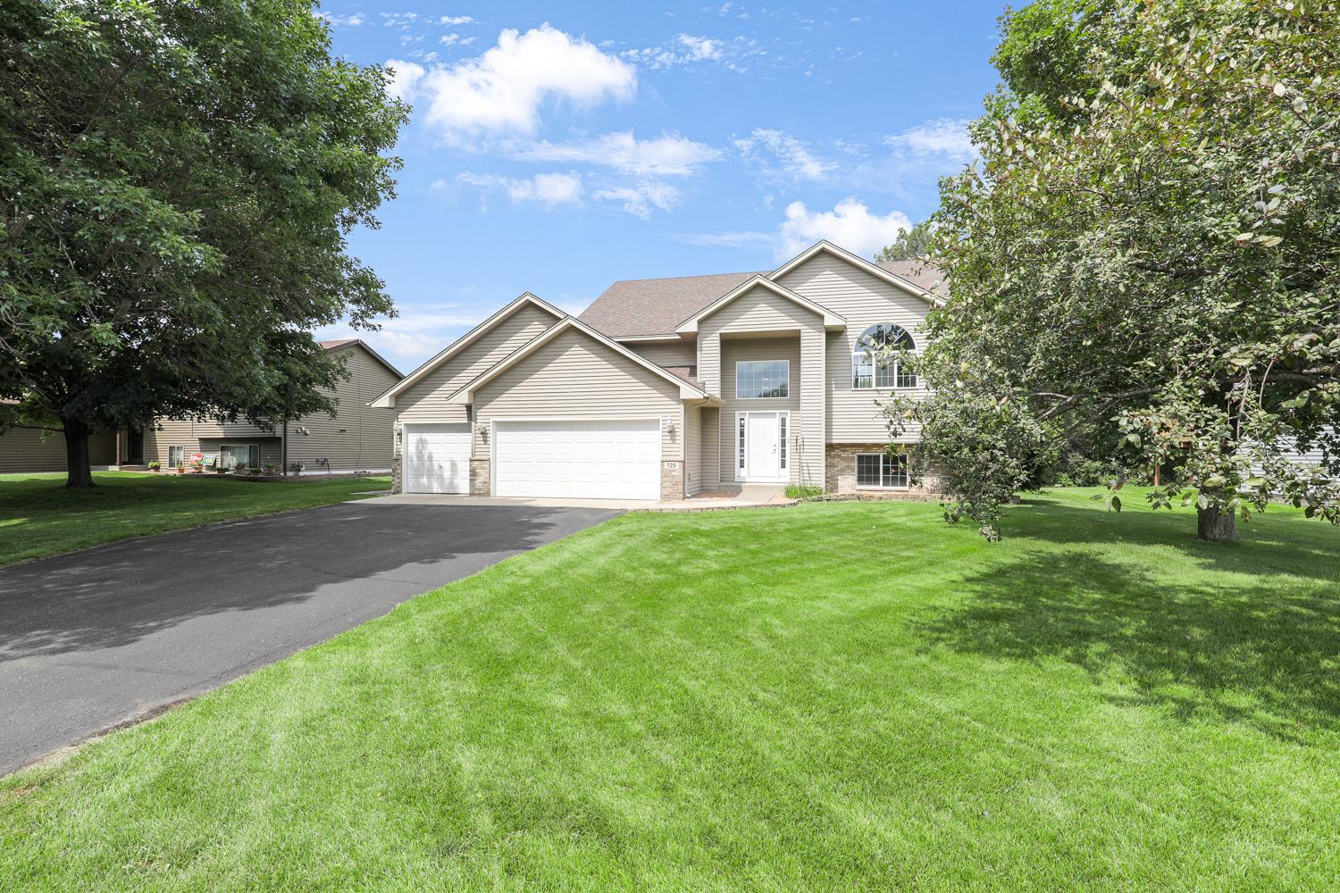 View of Residential at 725 103rd Avenue, Blaine MN 55434, Blaine (53 of 54) - Mike Wilen | Minnesota Team Real Estate