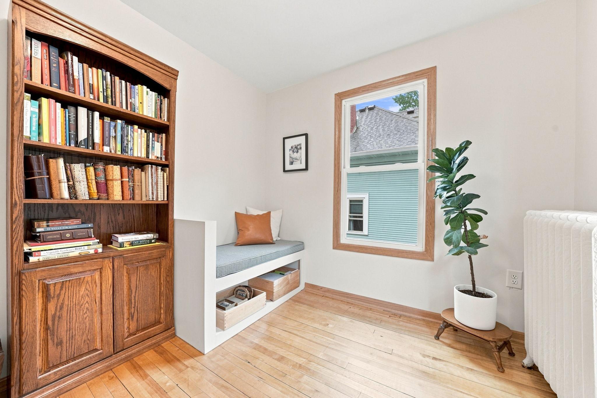 View of Residential at 718 Manomin Avenue, Saint Paul MN 55107, Saint Paul (24 of 50) - Mike Wilen | Minnesota Team Real Estate