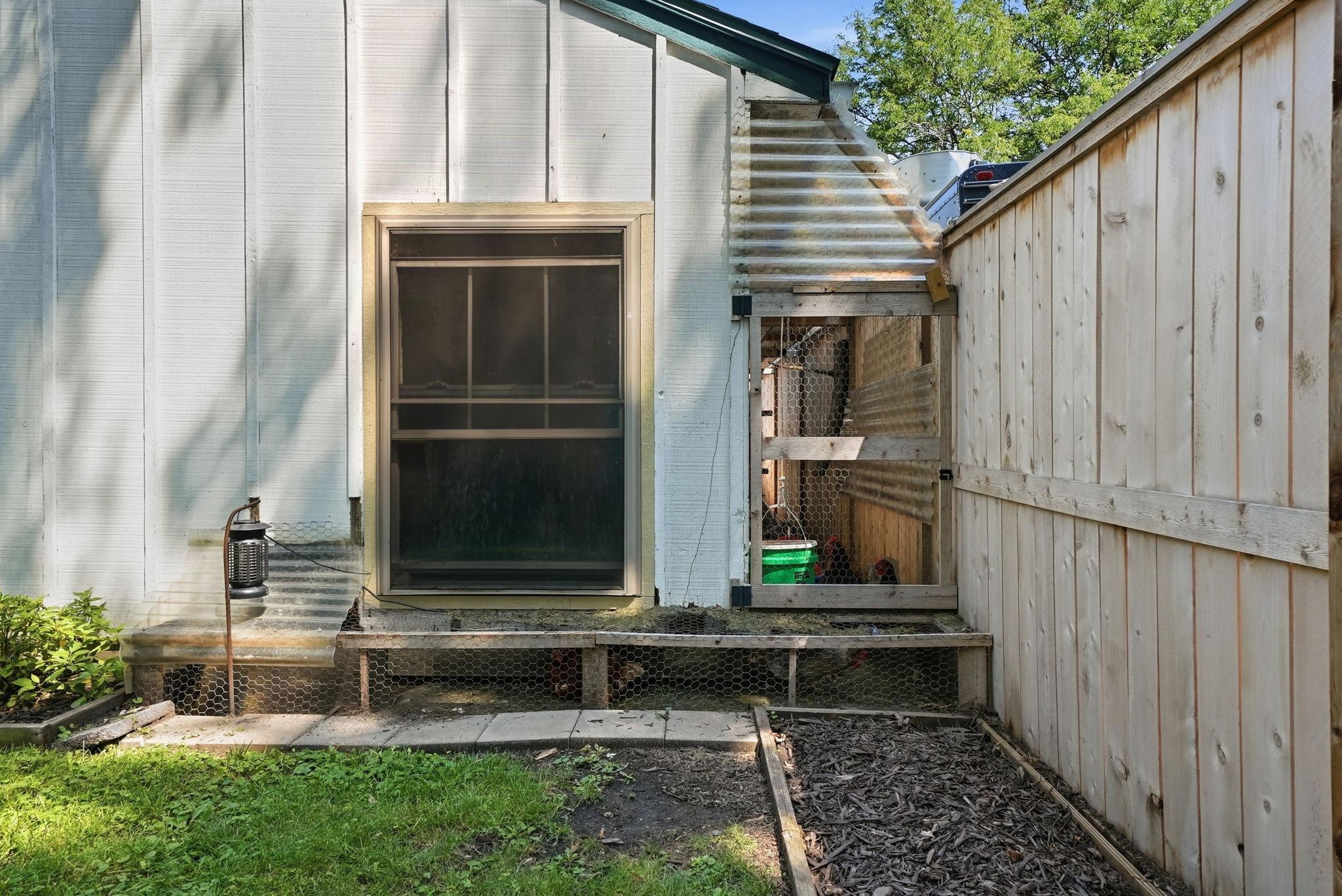 View of Residential at 718 Manomin Avenue, Saint Paul MN 55107, Saint Paul (48 of 50) - Mike Wilen | Minnesota Team Real Estate
