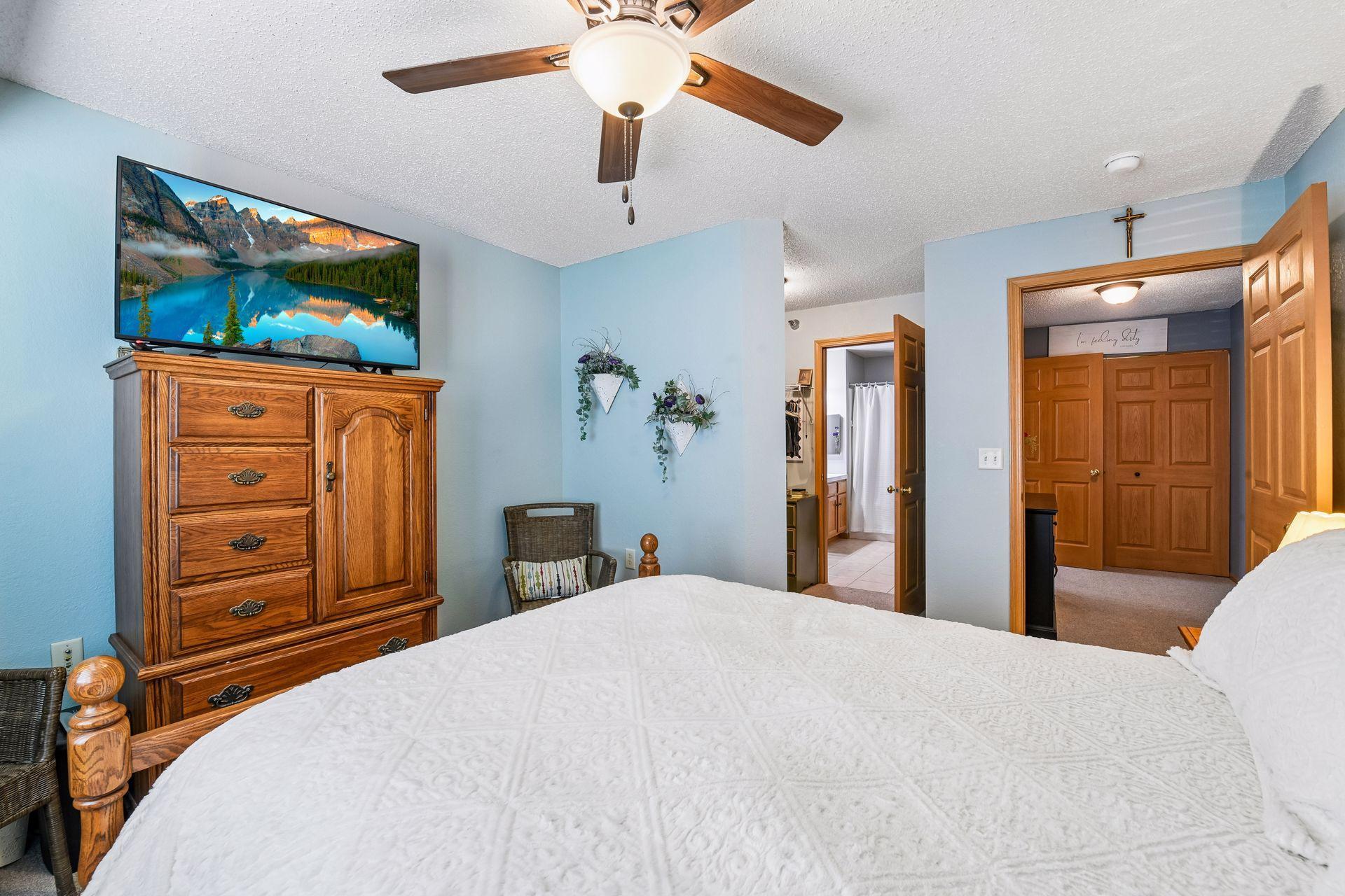 View of Residential at 1321 Lake Drive #123, Chanhassen MN 55317, Chanhassen (15 of 32) - Mike Wilen | Minnesota Team Real Estate