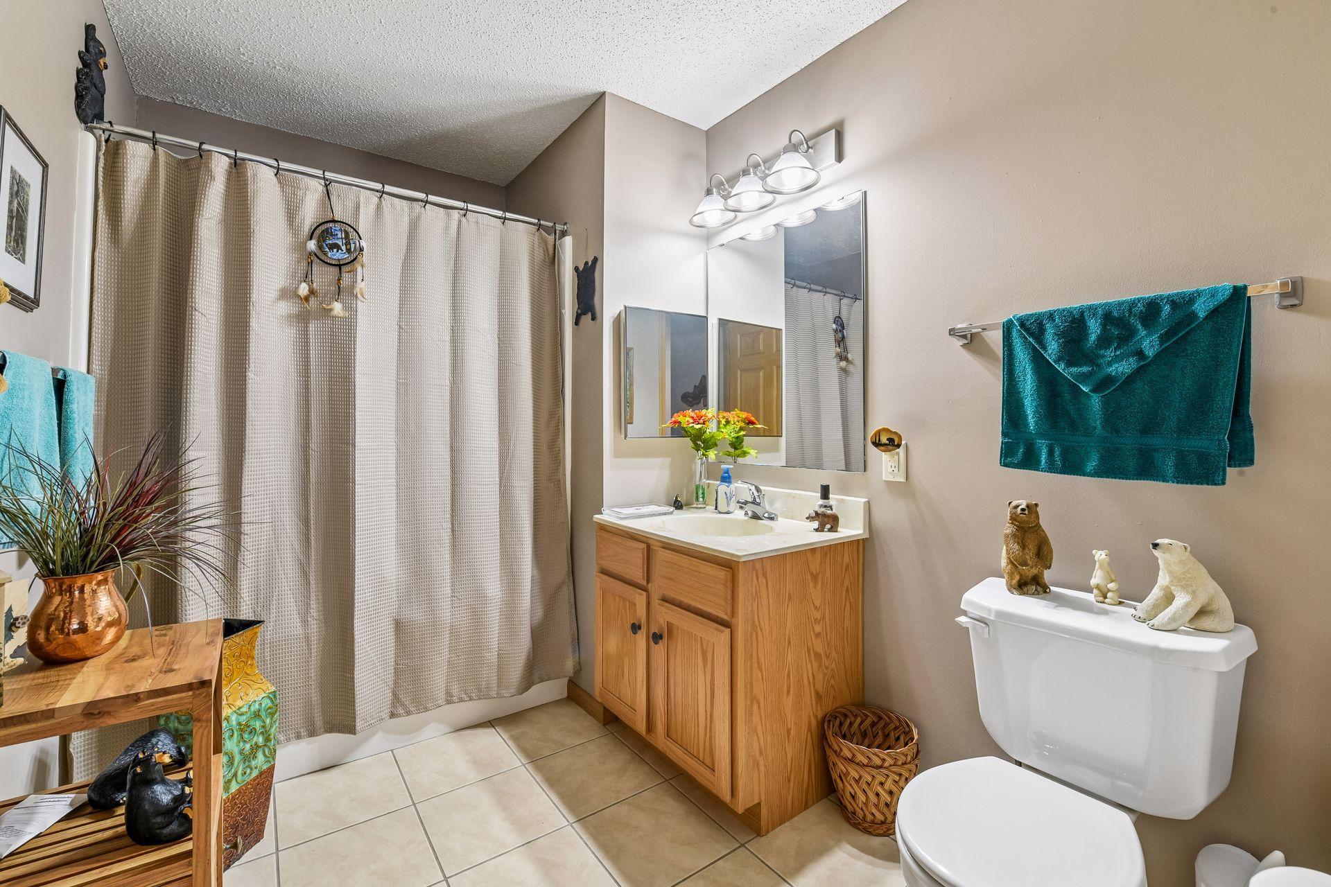 View of Residential at 1321 Lake Drive #123, Chanhassen MN 55317, Chanhassen (21 of 32) - Mike Wilen | Minnesota Team Real Estate