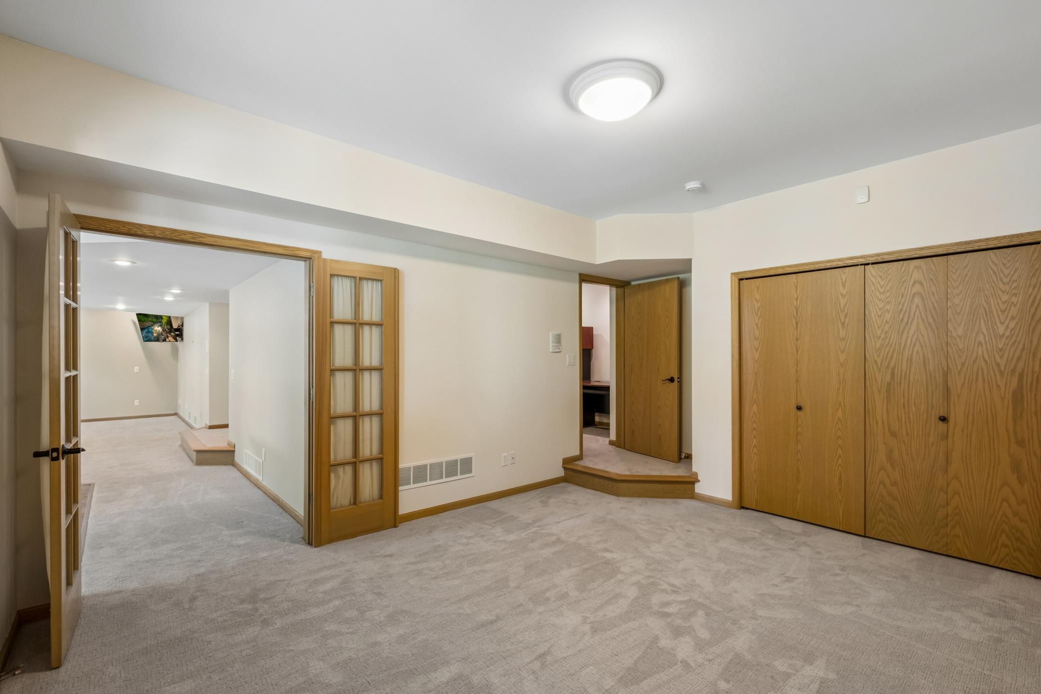 View of Residential at 2078 Royale Drive, Eagan MN 55122, Eagan (65 of 74) - Mike Wilen | Minnesota Team Real Estate