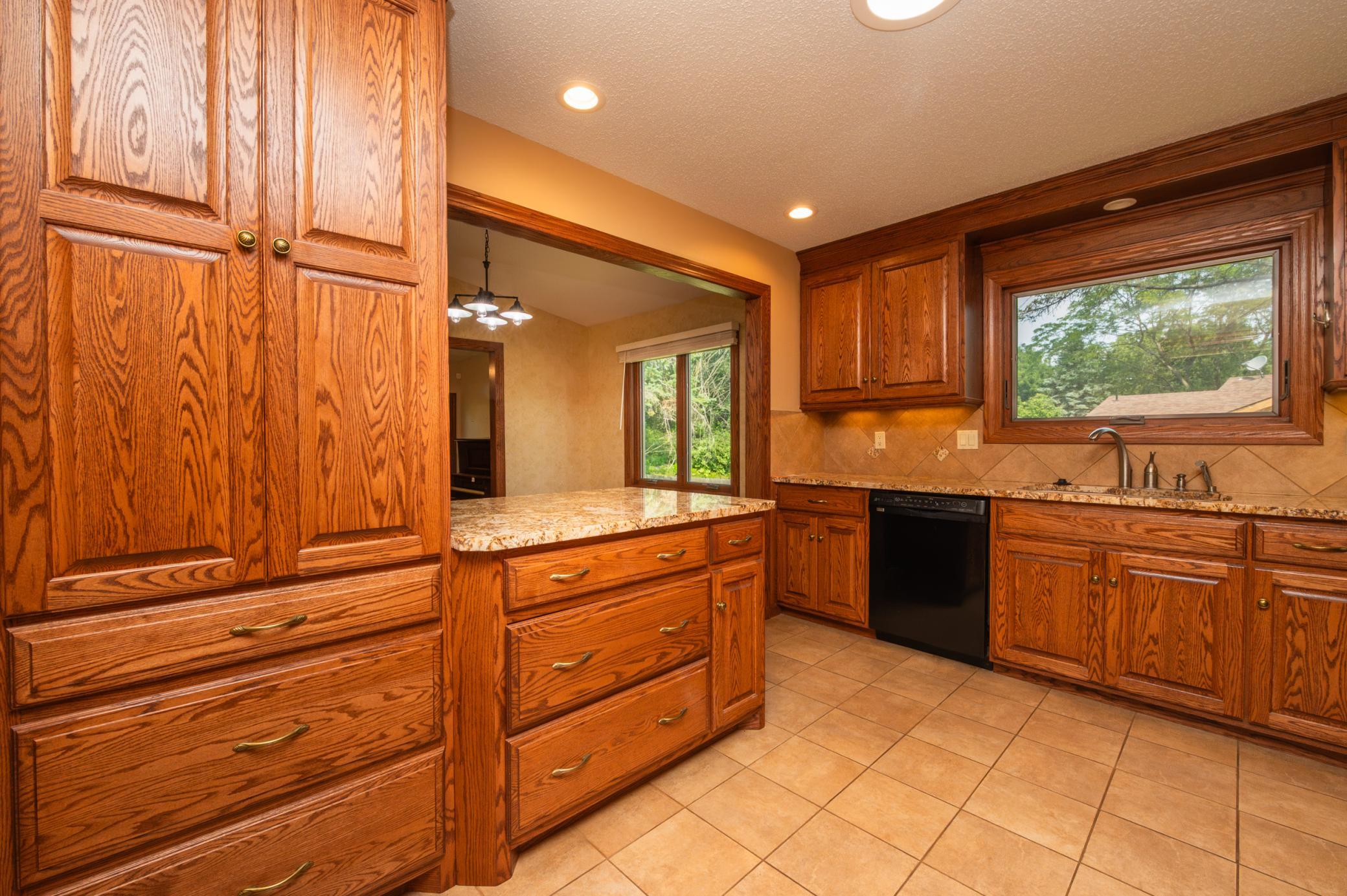 View of Residential at 1732 Evergreen Drive, Woodbury MN 55125, Woodbury (14 of 37) - Mike Wilen | Minnesota Team Real Estate
