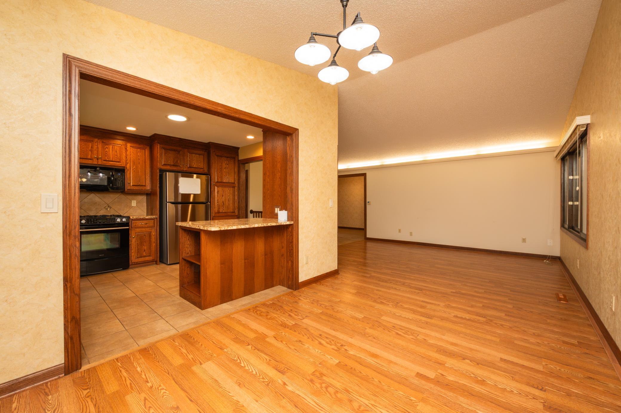 View of Residential at 1732 Evergreen Drive, Woodbury MN 55125, Woodbury (16 of 37) - Mike Wilen | Minnesota Team Real Estate