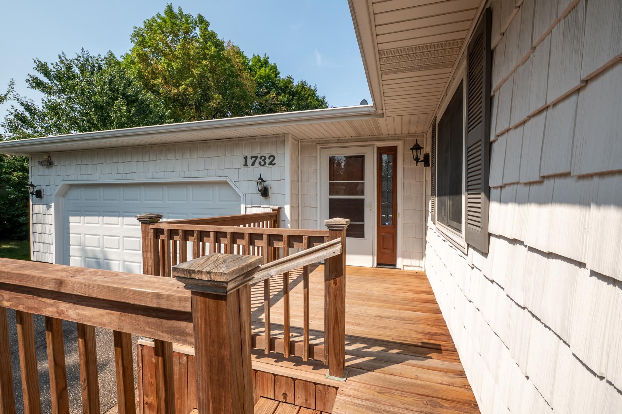 View of Residential at 1732 Evergreen Drive, Woodbury MN 55125, Woodbury (4 of 37) - Mike Wilen | Minnesota Team Real Estate