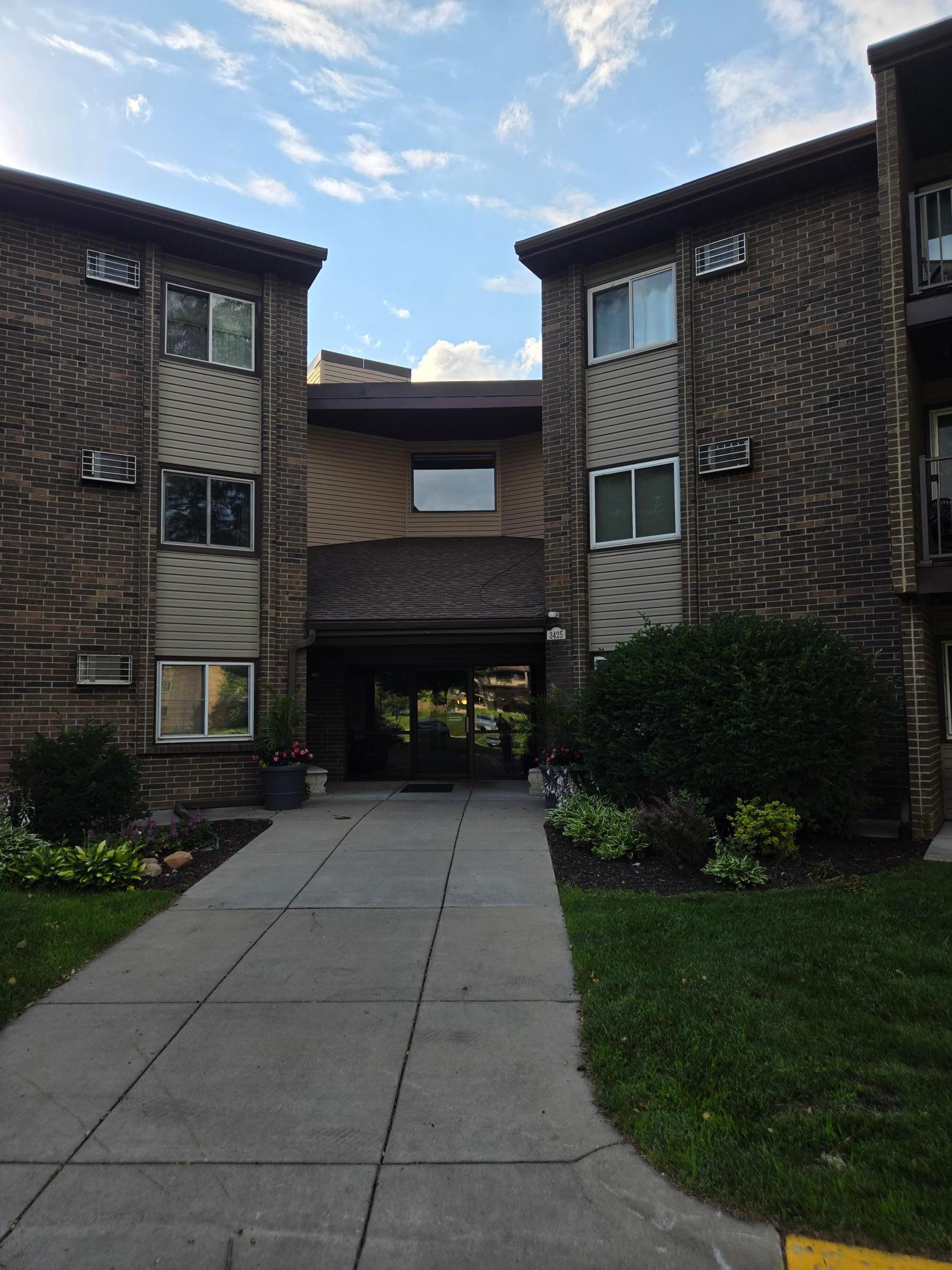 View of Residential at 3425 Golfview Drive #115, Eagan MN 55123, Eagan - Mike Wilen | Minnesota Team Real Estate