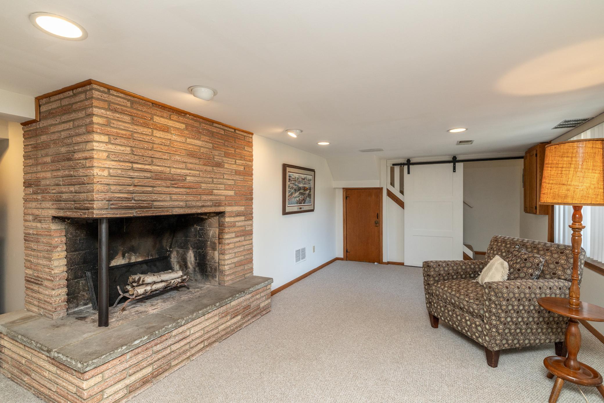 View of Residential at 1000 Mound Spring Terrace, Bloomington MN 55420, Bloomington (30 of 60) - Mike Wilen | Minnesota Team Real Estate