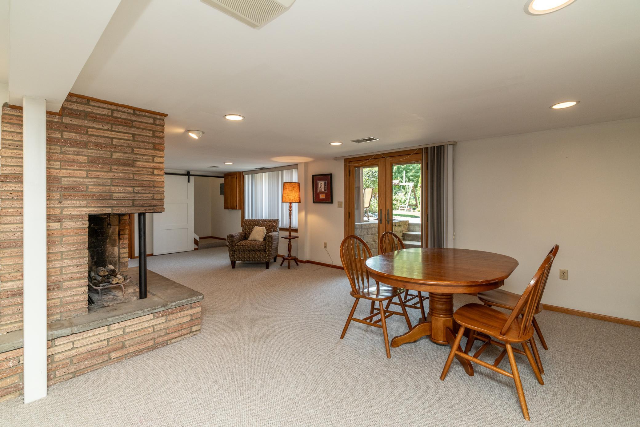 View of Residential at 1000 Mound Spring Terrace, Bloomington MN 55420, Bloomington (35 of 60) - Mike Wilen | Minnesota Team Real Estate