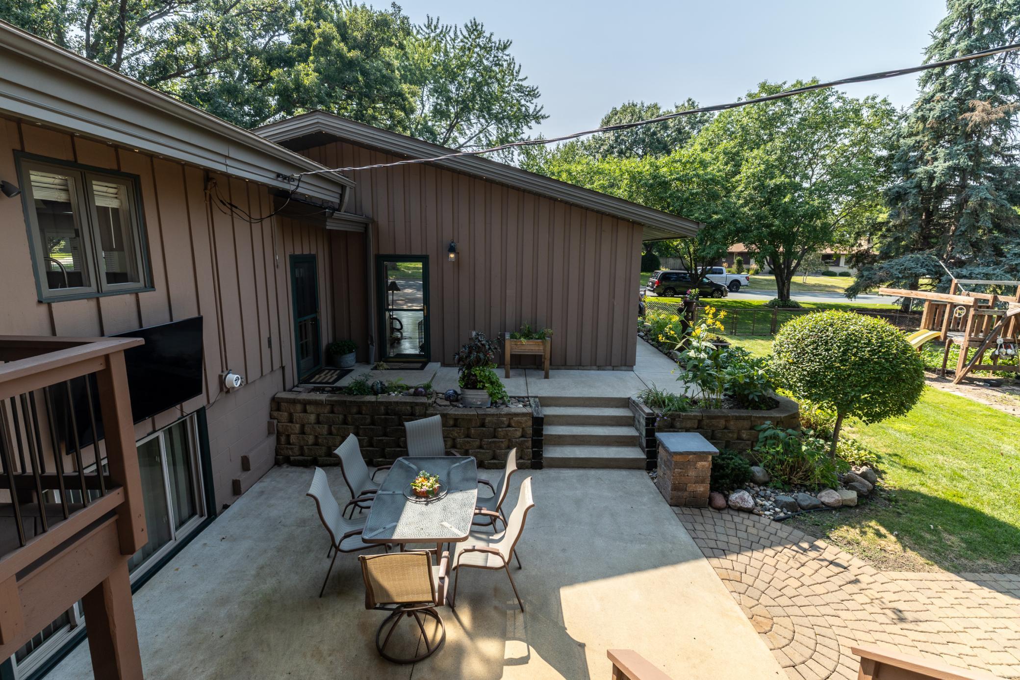 View of Residential at 1000 Mound Spring Terrace, Bloomington MN 55420, Bloomington (48 of 60) - Mike Wilen | Minnesota Team Real Estate