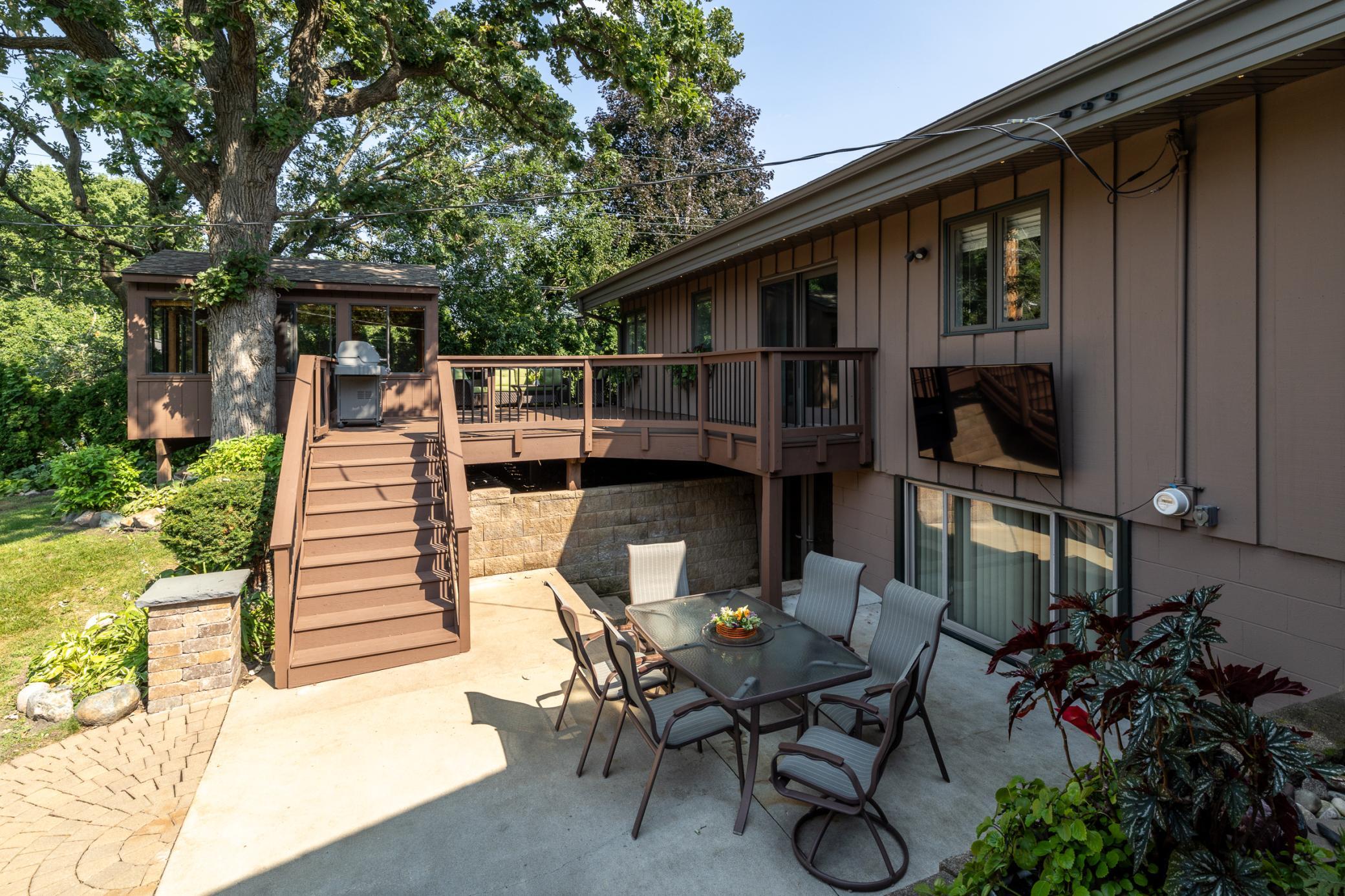 View of Residential at 1000 Mound Spring Terrace, Bloomington MN 55420, Bloomington (46 of 60) - Mike Wilen | Minnesota Team Real Estate