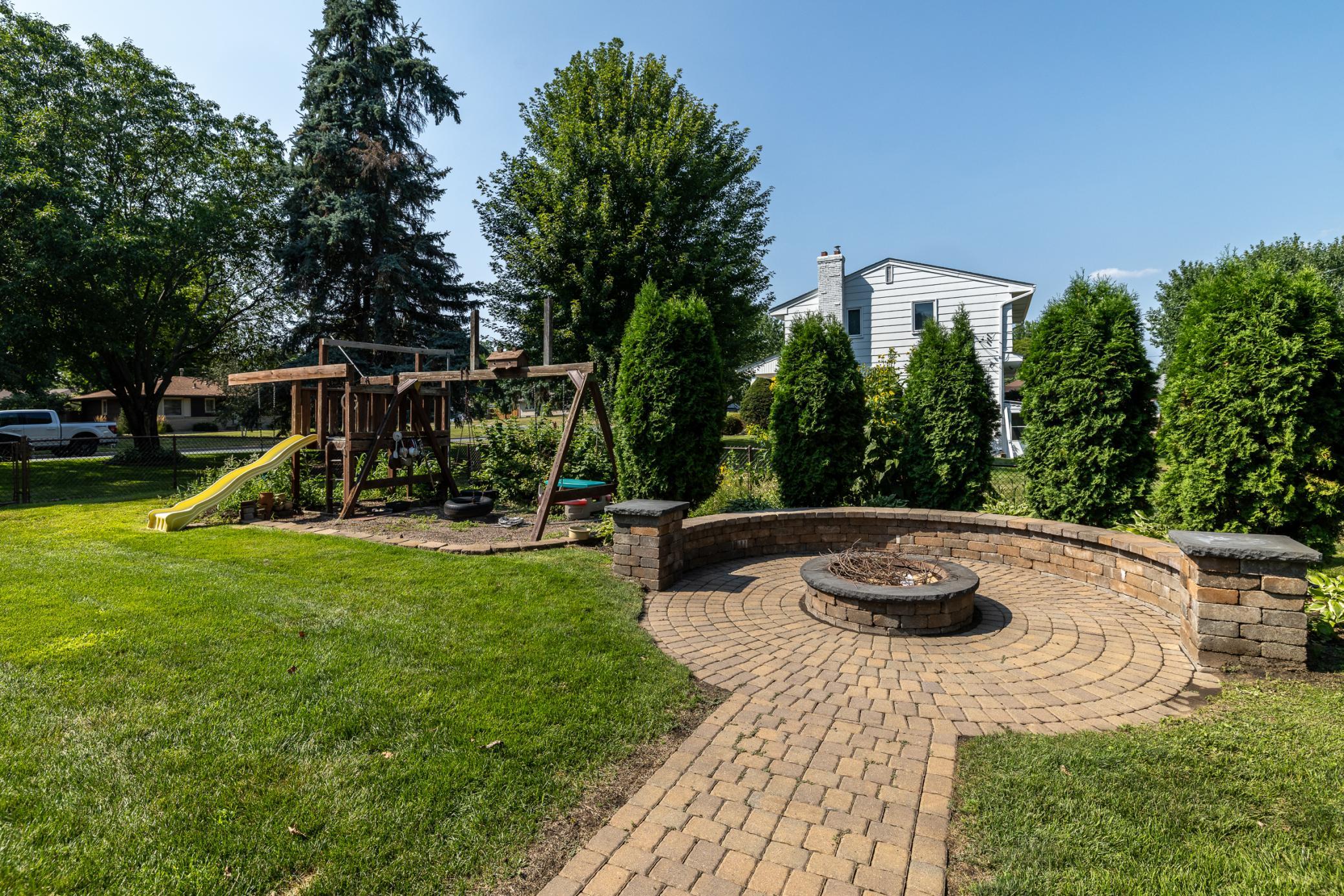 View of Residential at 1000 Mound Spring Terrace, Bloomington MN 55420, Bloomington (51 of 60) - Mike Wilen | Minnesota Team Real Estate