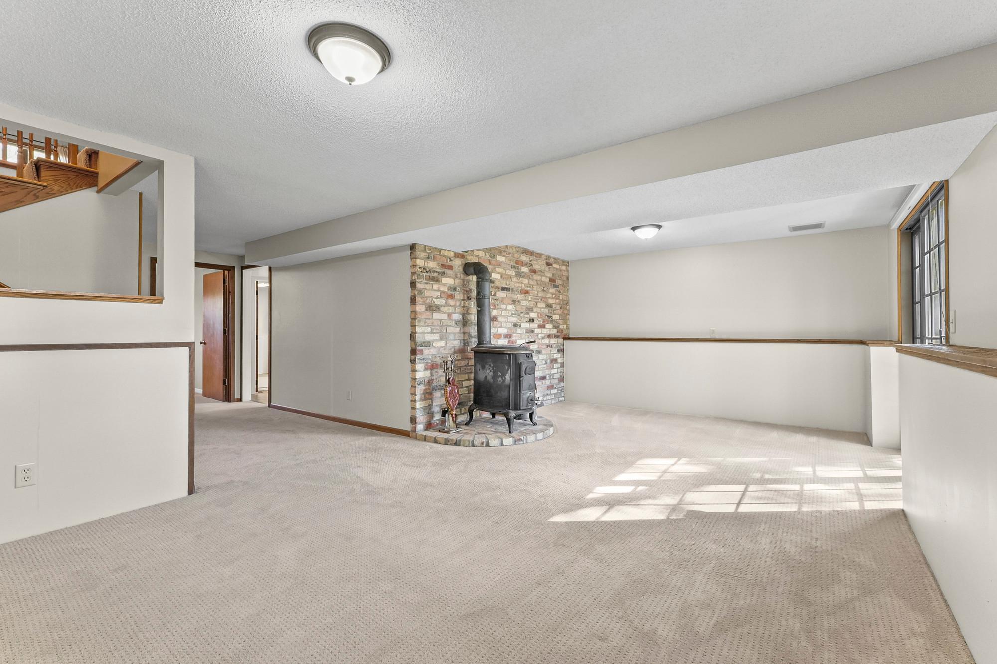 View of Residential at 22465 Rush Creek Drive, Rogers MN 55374, Rogers (38 of 67) - Mike Wilen | Minnesota Team Real Estate