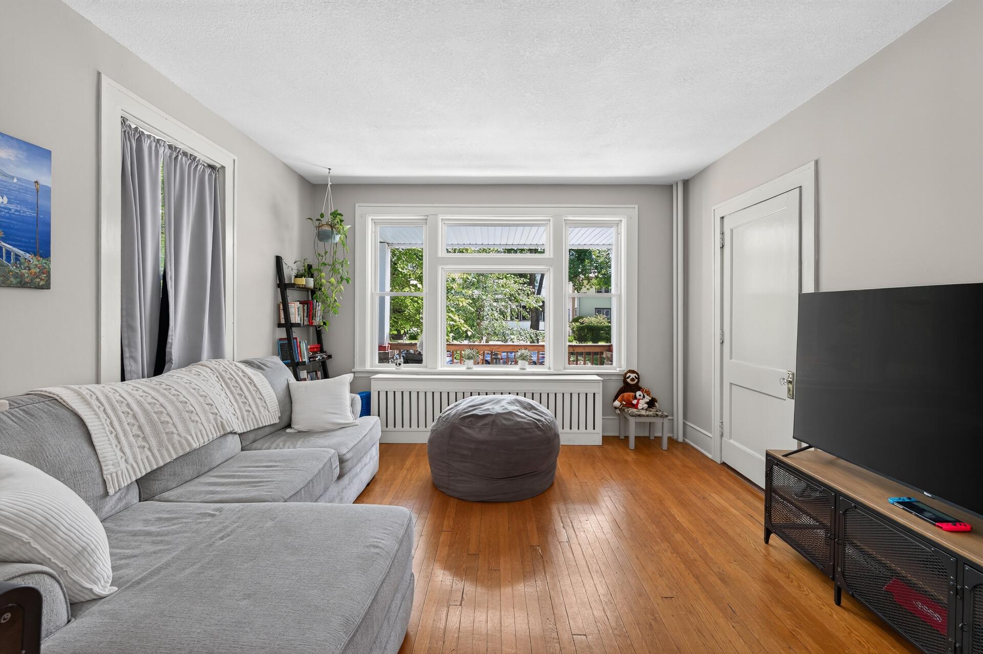 View of Residential Income at 757 Laurel Avenue, Saint Paul MN 55104, Saint Paul (2 of 52) - Mike Wilen | Minnesota Team Real Estate