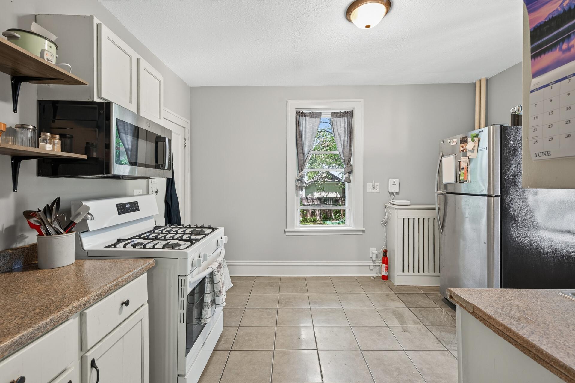 View of Residential Income at 757 Laurel Avenue, Saint Paul MN 55104, Saint Paul (7 of 52) - Mike Wilen | Minnesota Team Real Estate