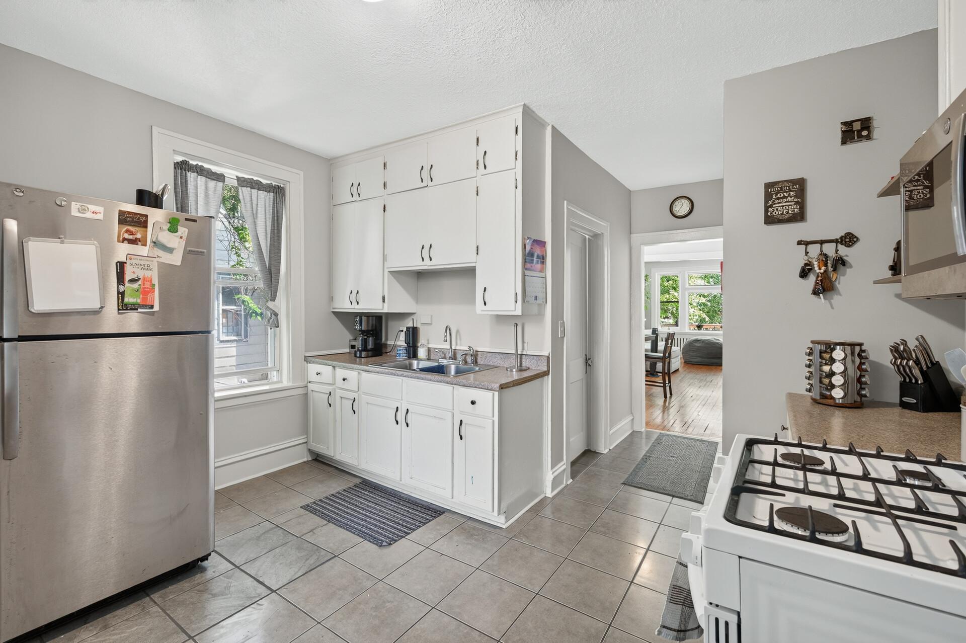 View of Residential Income at 757 Laurel Avenue, Saint Paul MN 55104, Saint Paul (8 of 52) - Mike Wilen | Minnesota Team Real Estate