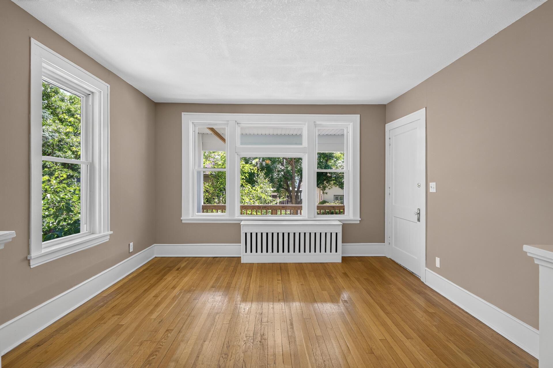 View of Residential Income at 757 Laurel Avenue, Saint Paul MN 55104, Saint Paul (15 of 52) - Mike Wilen | Minnesota Team Real Estate