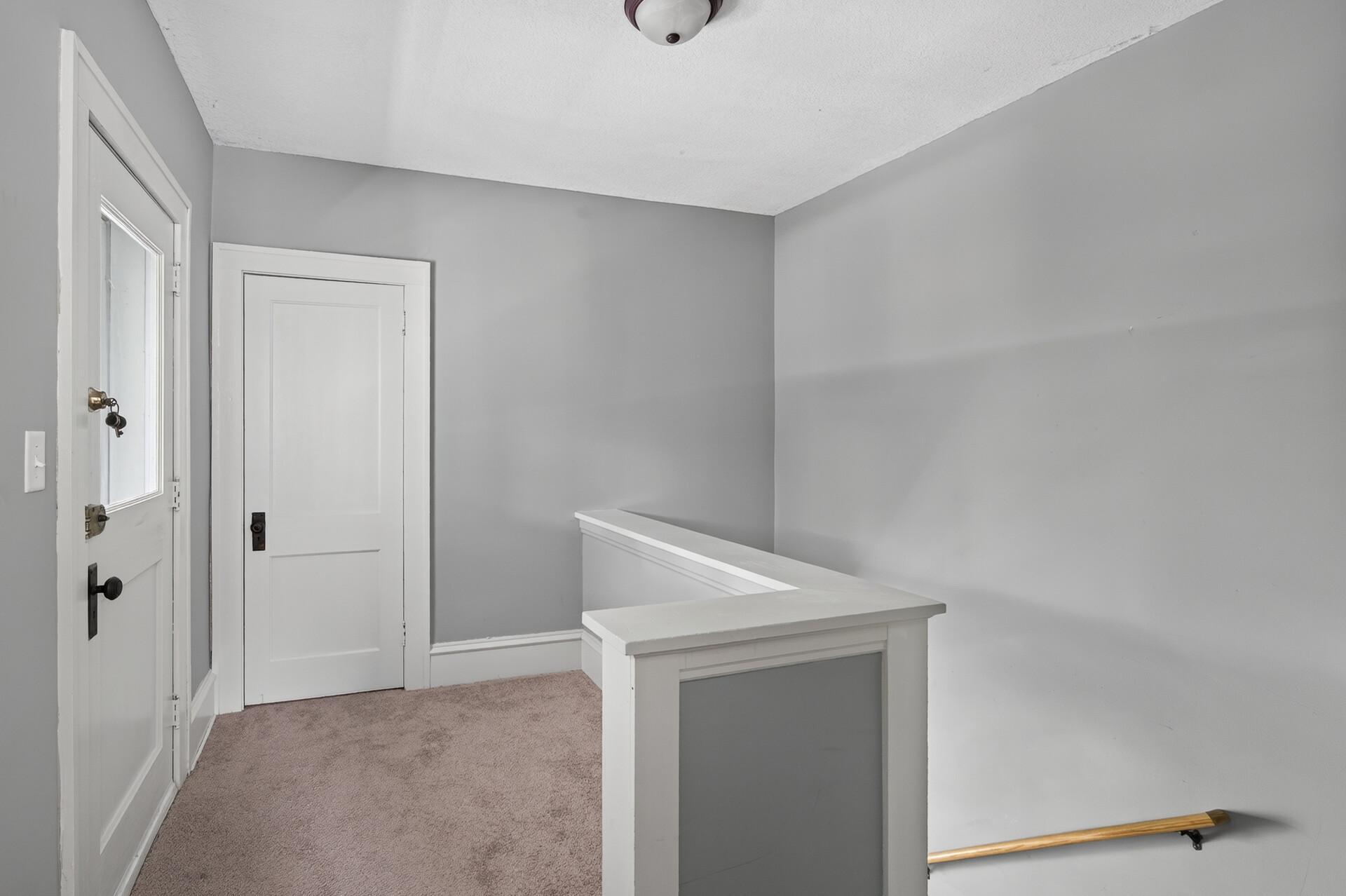 View of Residential Income at 757 Laurel Avenue, Saint Paul MN 55104, Saint Paul (44 of 52) - Mike Wilen | Minnesota Team Real Estate