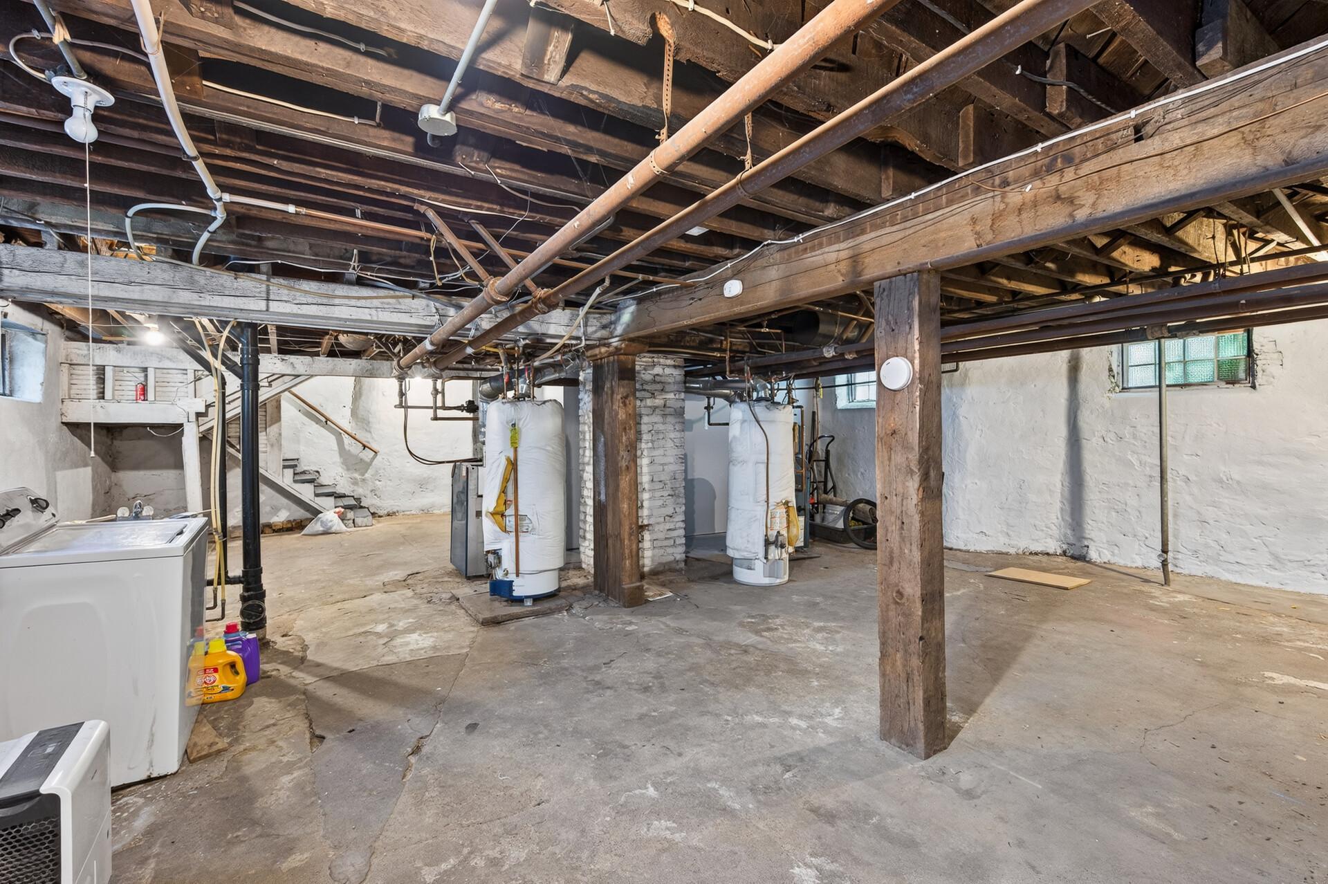 View of Residential Income at 757 Laurel Avenue, Saint Paul MN 55104, Saint Paul (47 of 52) - Mike Wilen | Minnesota Team Real Estate