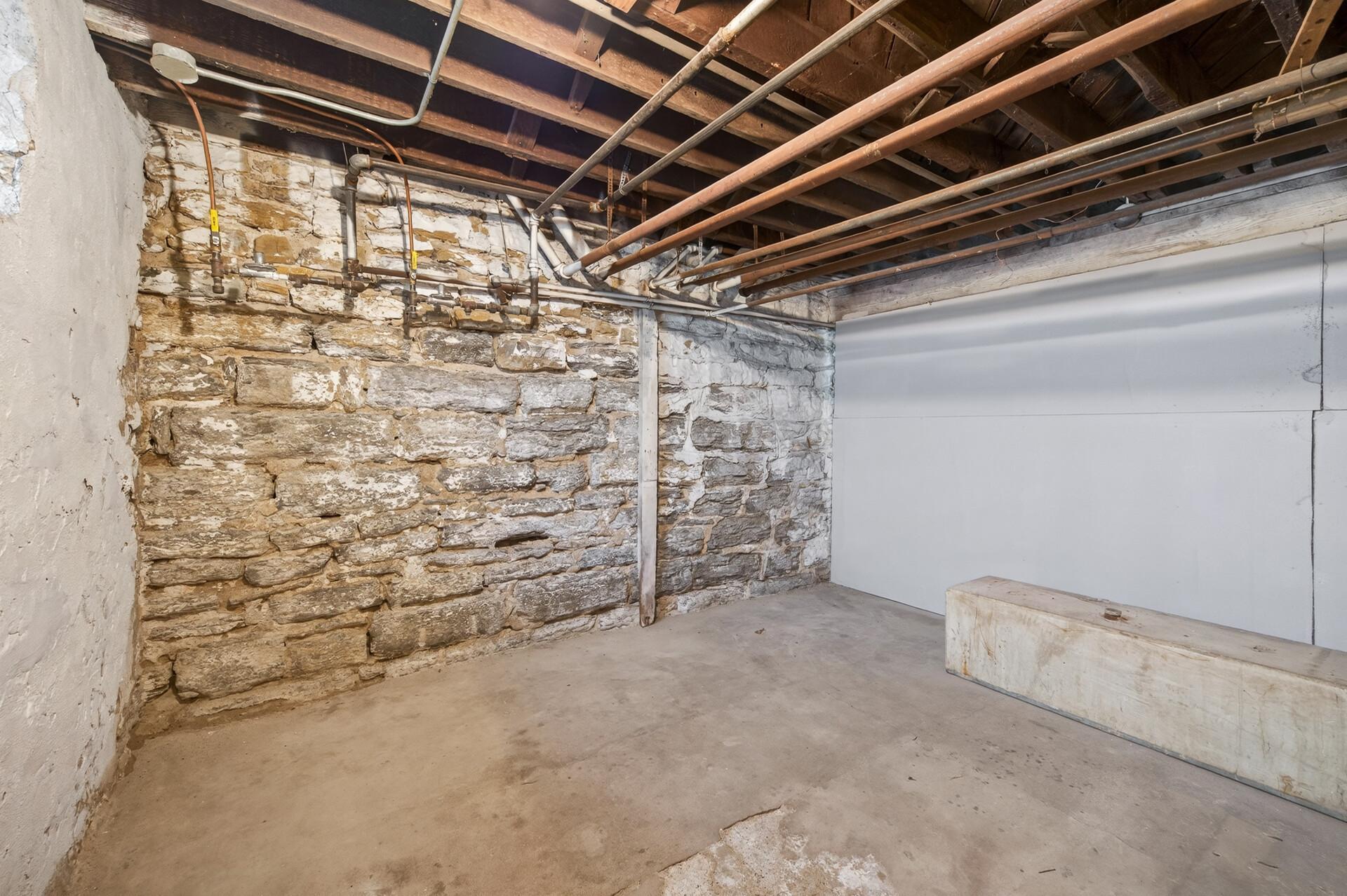 View of Residential Income at 757 Laurel Avenue, Saint Paul MN 55104, Saint Paul (48 of 52) - Mike Wilen | Minnesota Team Real Estate