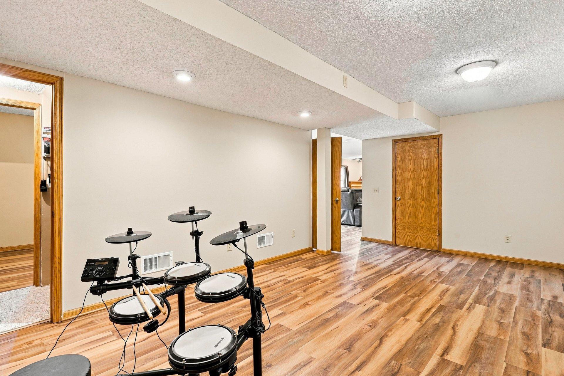 View of Residential at 17314 Greentree Path, Lakeville MN 55044, Lakeville (34 of 58) - Mike Wilen | Minnesota Team Real Estate