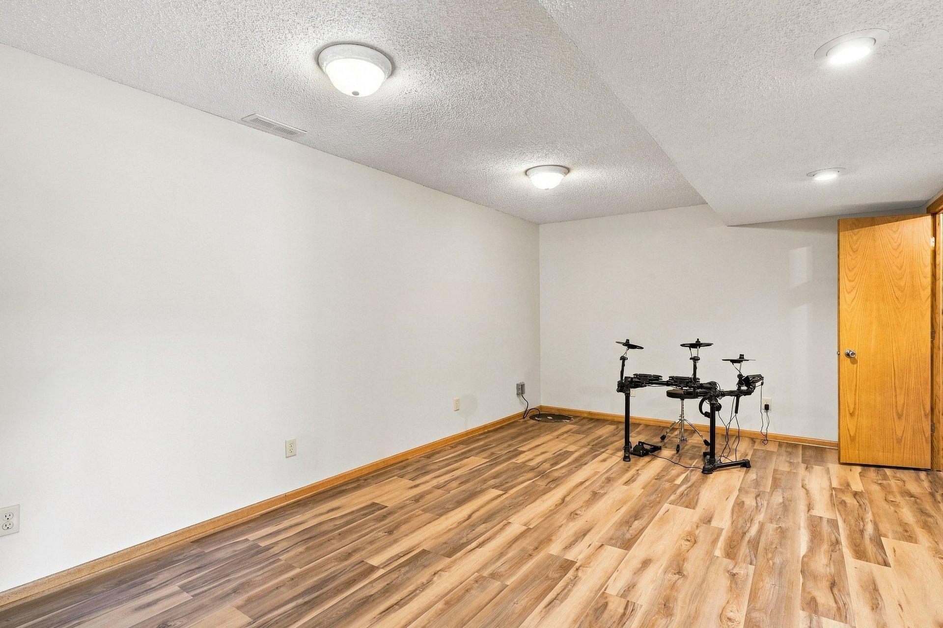 View of Residential at 17314 Greentree Path, Lakeville MN 55044, Lakeville (33 of 58) - Mike Wilen | Minnesota Team Real Estate
