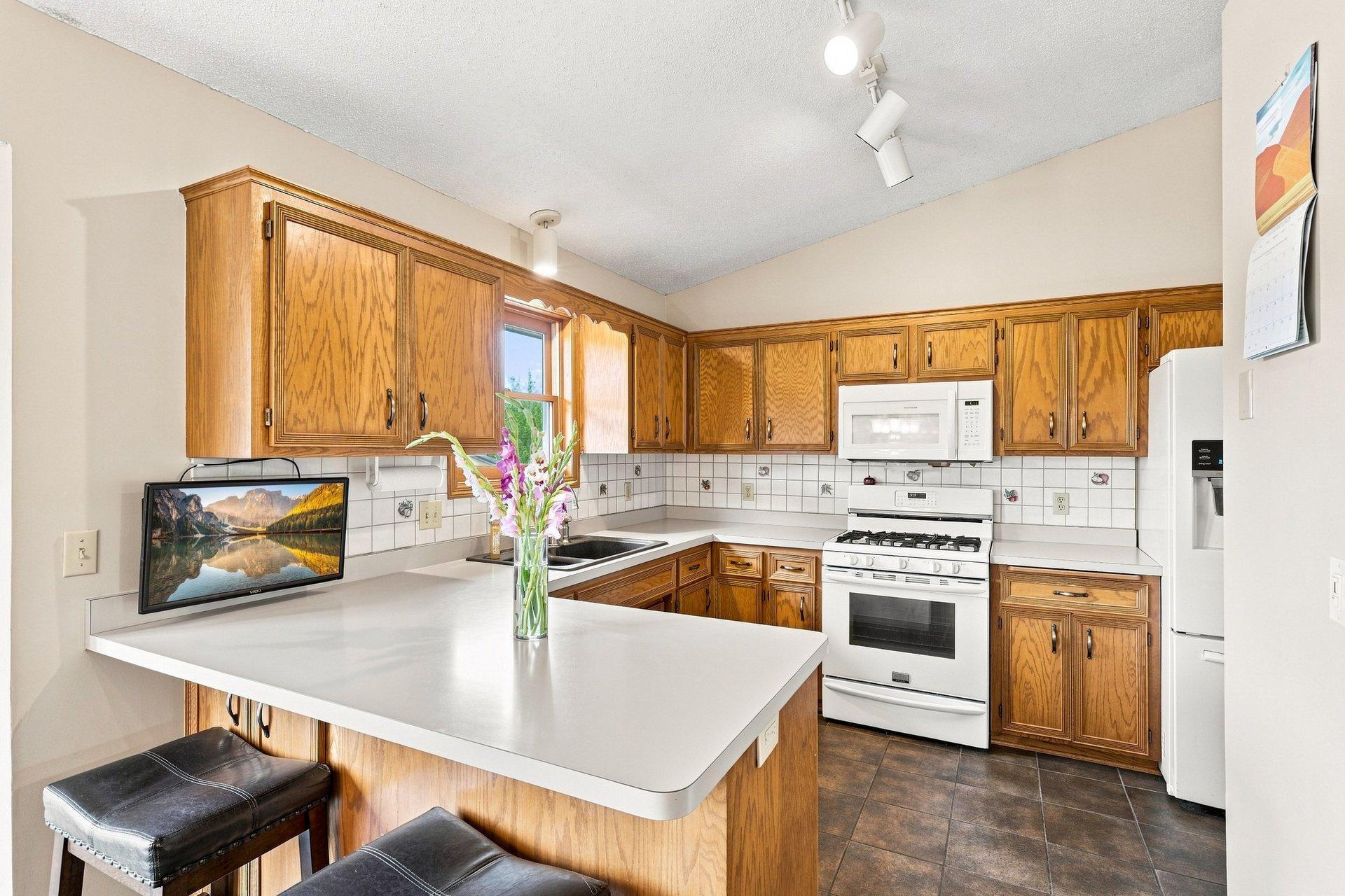 View of Residential at 17314 Greentree Path, Lakeville MN 55044, Lakeville (14 of 58) - Mike Wilen | Minnesota Team Real Estate
