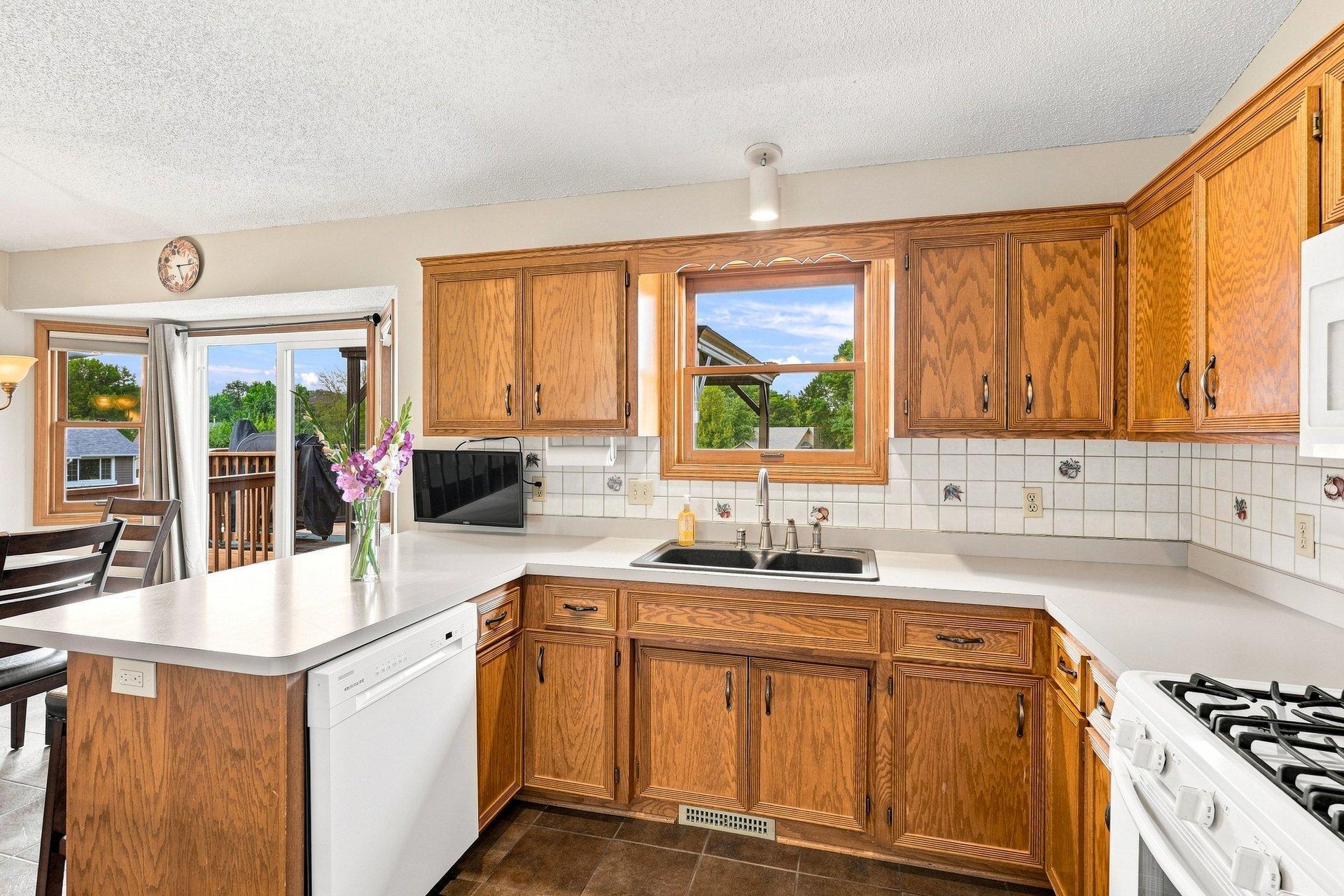 View of Residential at 17314 Greentree Path, Lakeville MN 55044, Lakeville (12 of 58) - Mike Wilen | Minnesota Team Real Estate