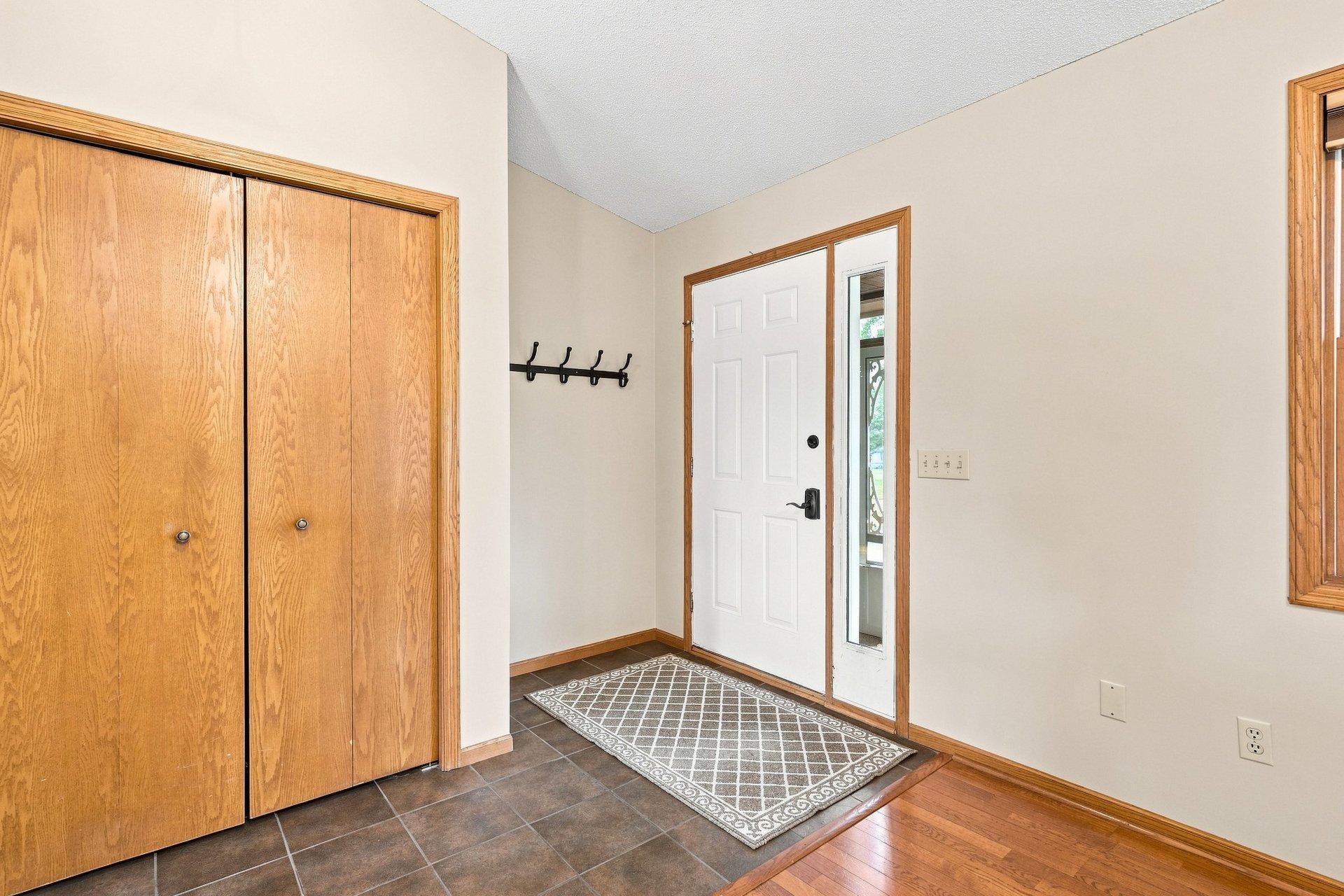 View of Residential at 17314 Greentree Path, Lakeville MN 55044, Lakeville (16 of 58) - Mike Wilen | Minnesota Team Real Estate