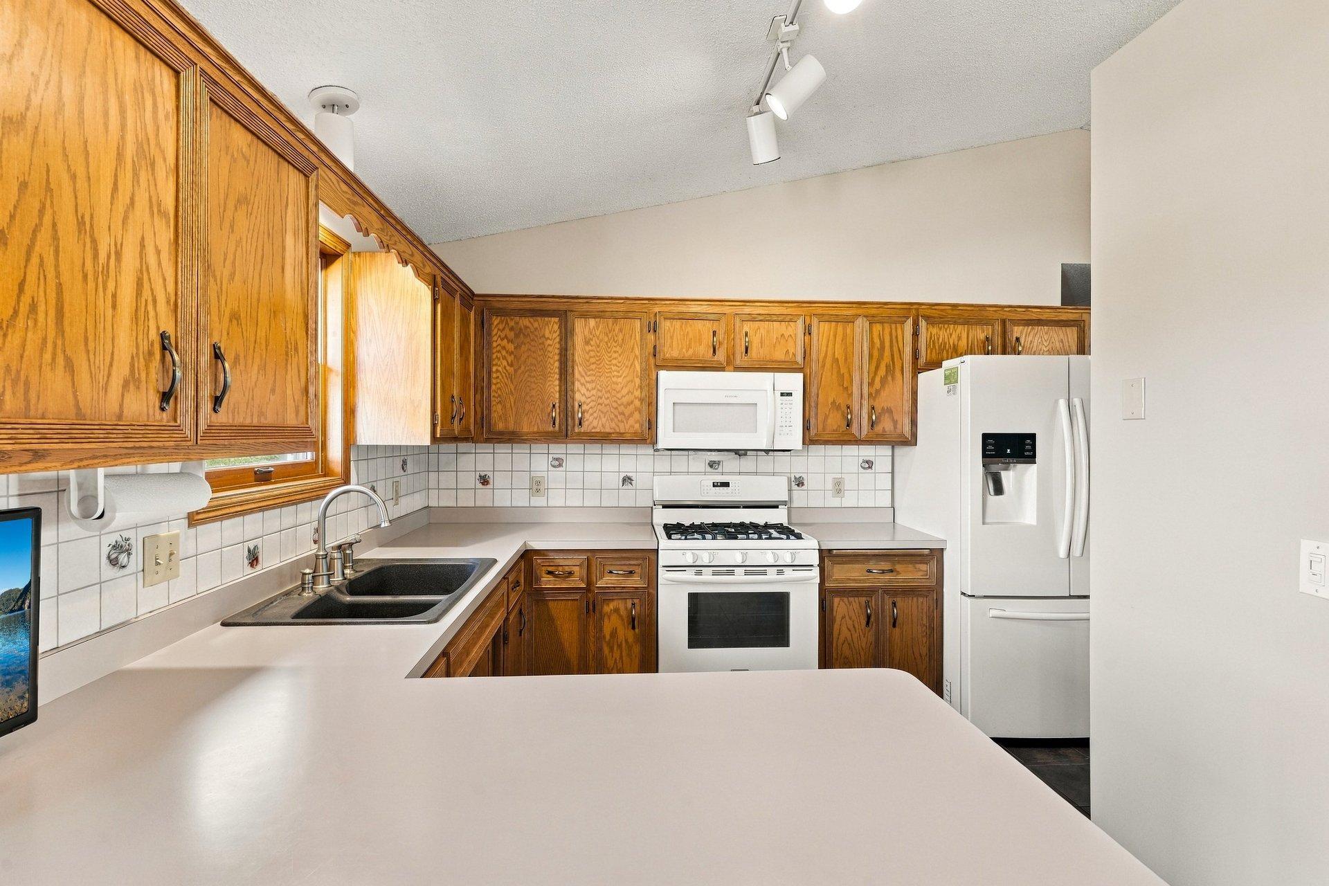 View of Residential at 17314 Greentree Path, Lakeville MN 55044, Lakeville (22 of 66) - Mike Wilen | Minnesota Team Real Estate