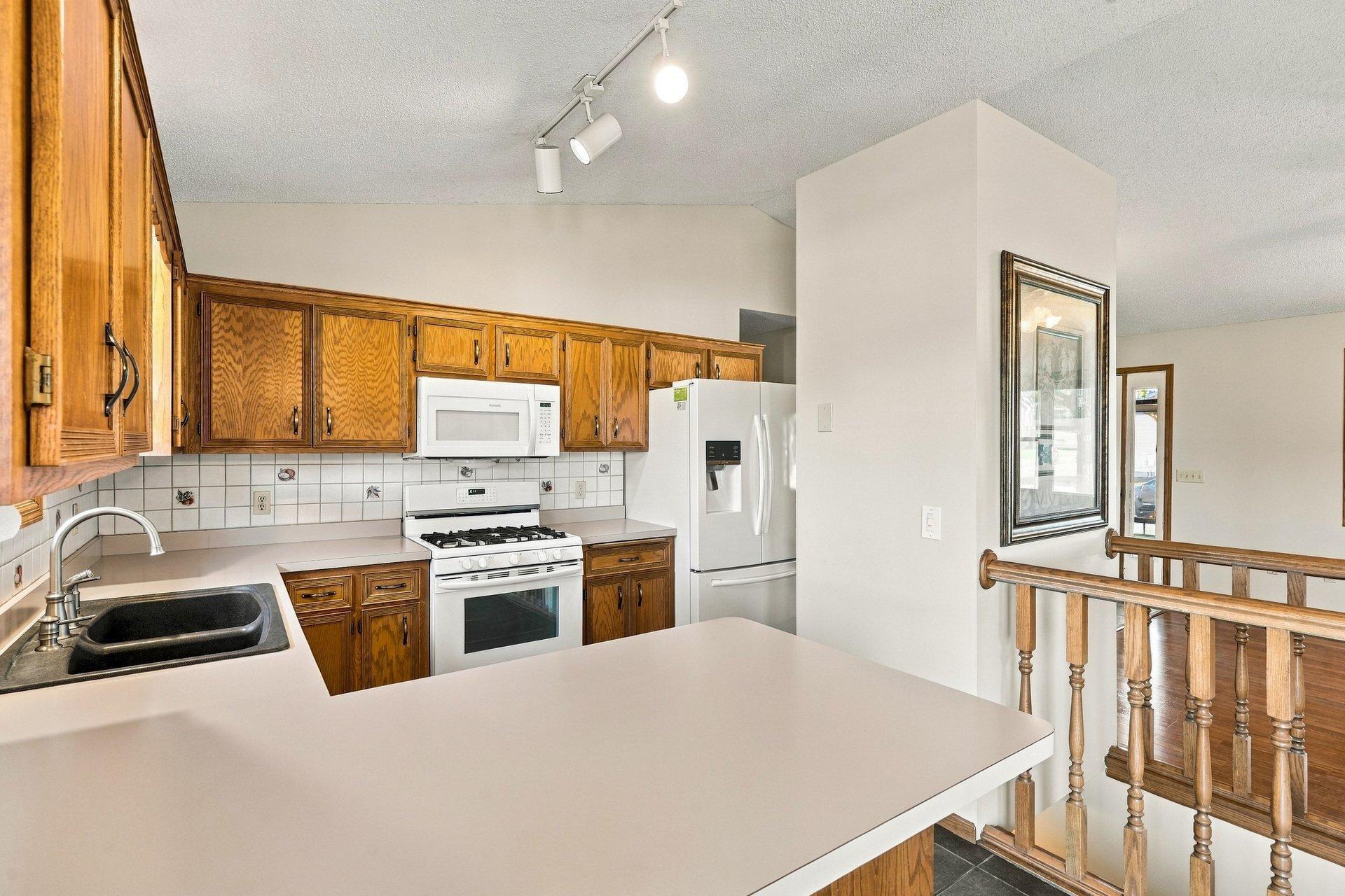 View of Residential at 17314 Greentree Path, Lakeville MN 55044, Lakeville (19 of 66) - Mike Wilen | Minnesota Team Real Estate