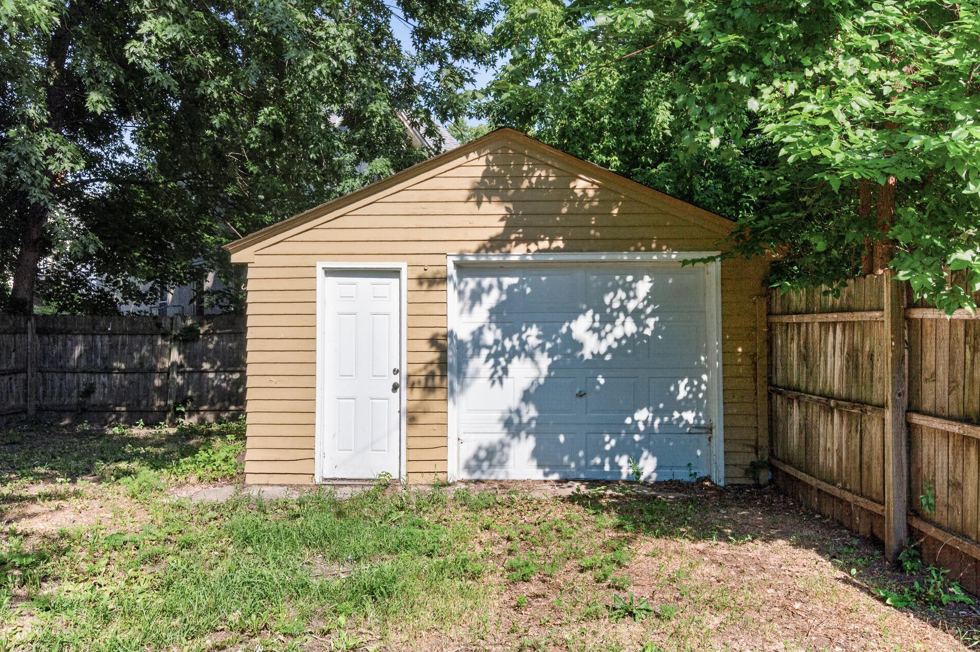View of Residential at 2332 Sheridan Avenue, Minneapolis MN 55411, Minneapolis (29 of 29) - Mike Wilen | Minnesota Team Real Estate