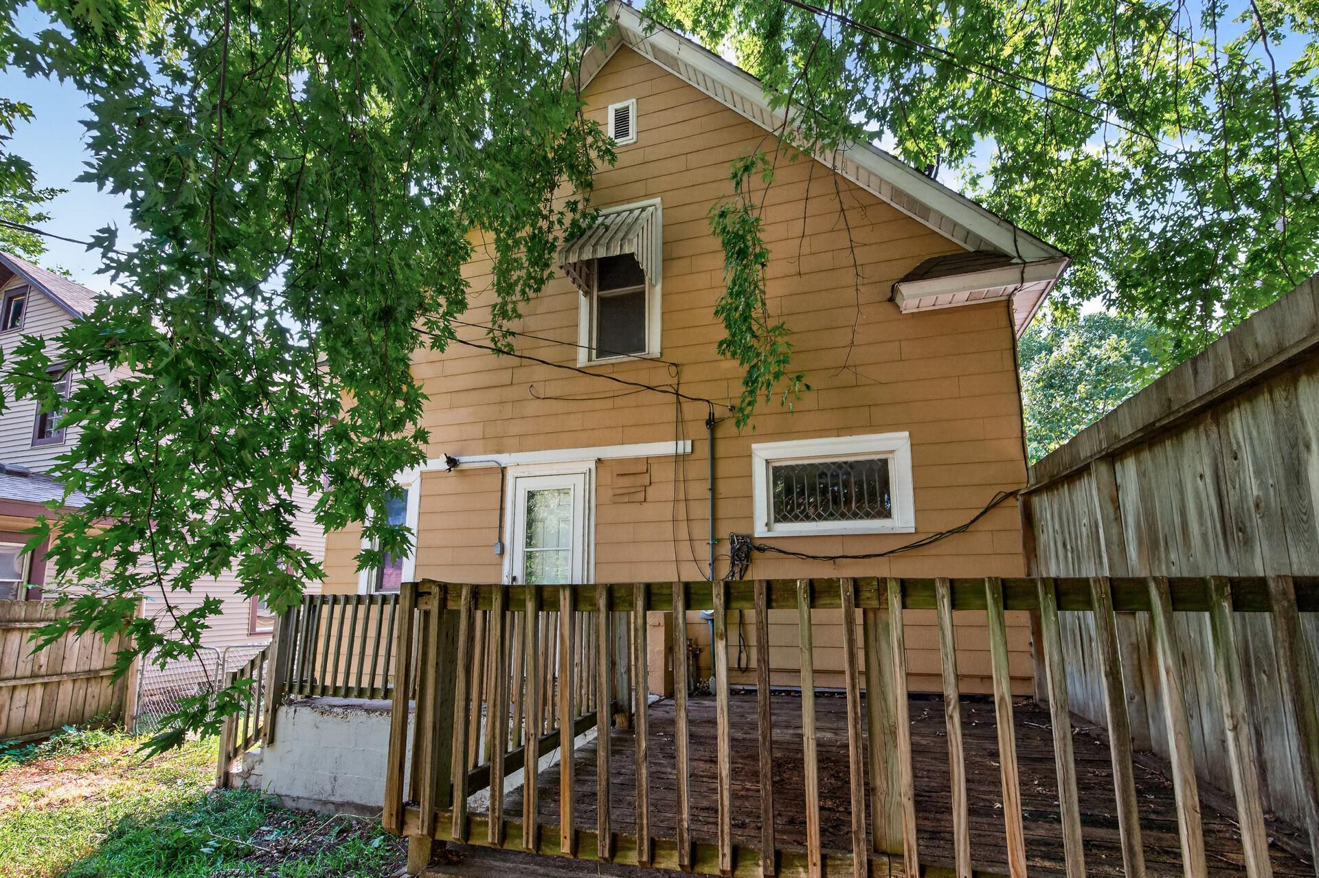 View of Residential at 2332 Sheridan Avenue, Minneapolis MN 55411, Minneapolis (25 of 29) - Mike Wilen | Minnesota Team Real Estate