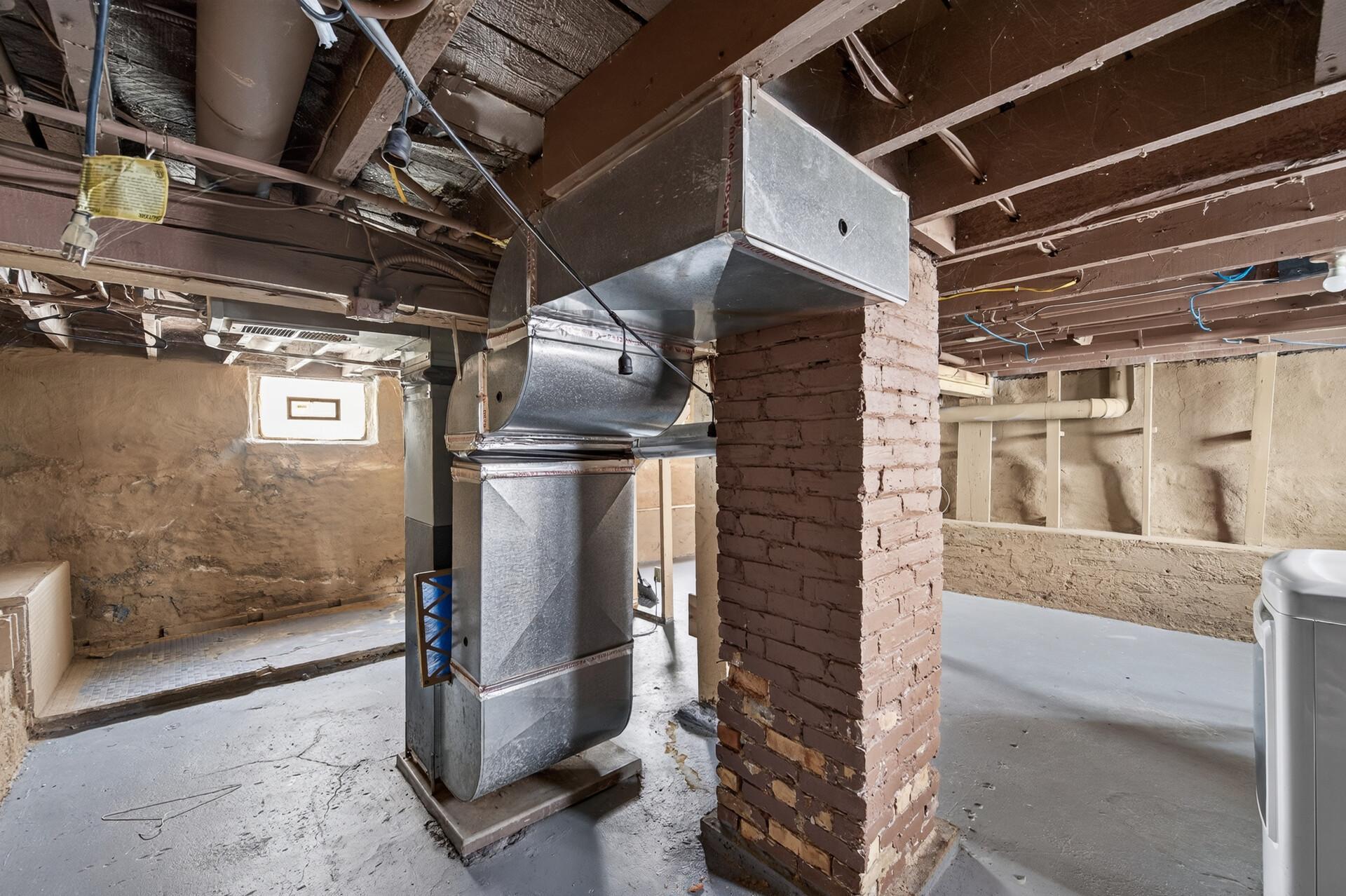 View of Residential at 2332 Sheridan Avenue, Minneapolis MN 55411, Minneapolis (21 of 29) - Mike Wilen | Minnesota Team Real Estate