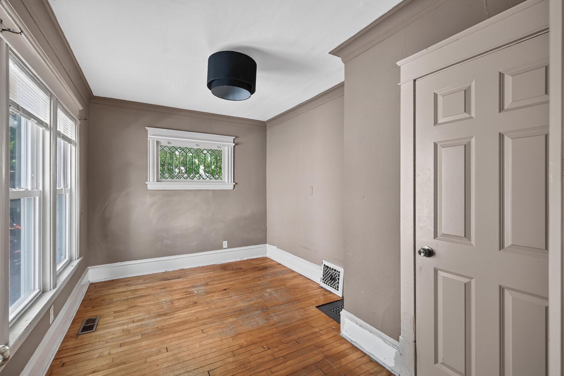 View of Residential at 2332 Sheridan Avenue, Minneapolis MN 55411, Minneapolis (10 of 29) - Mike Wilen | Minnesota Team Real Estate