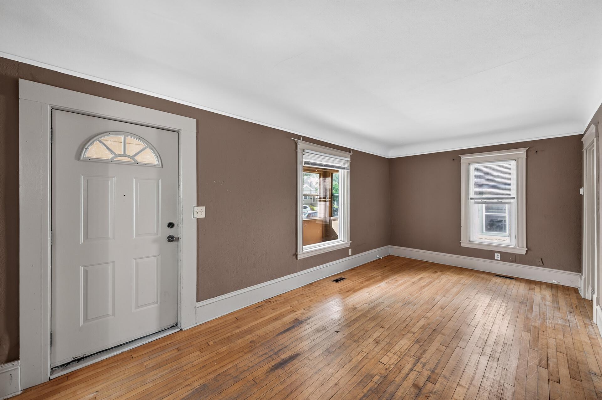 View of Residential at 2332 Sheridan Avenue, Minneapolis MN 55411, Minneapolis (8 of 29) - Mike Wilen | Minnesota Team Real Estate