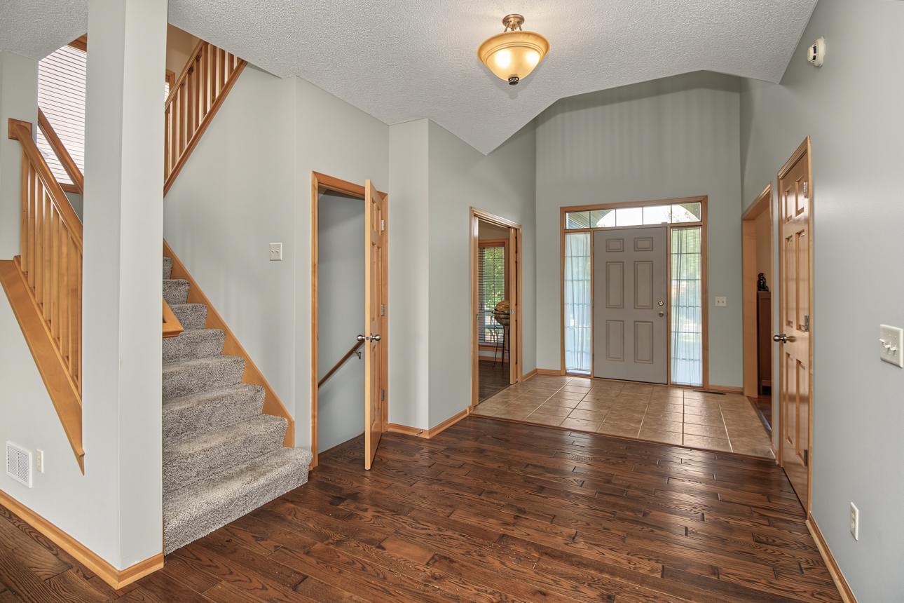 View of Residential at 6111 106th Avenue, Brooklyn Park MN 55443, Brooklyn Park (25 of 62) - Mike Wilen | Minnesota Team Real Estate