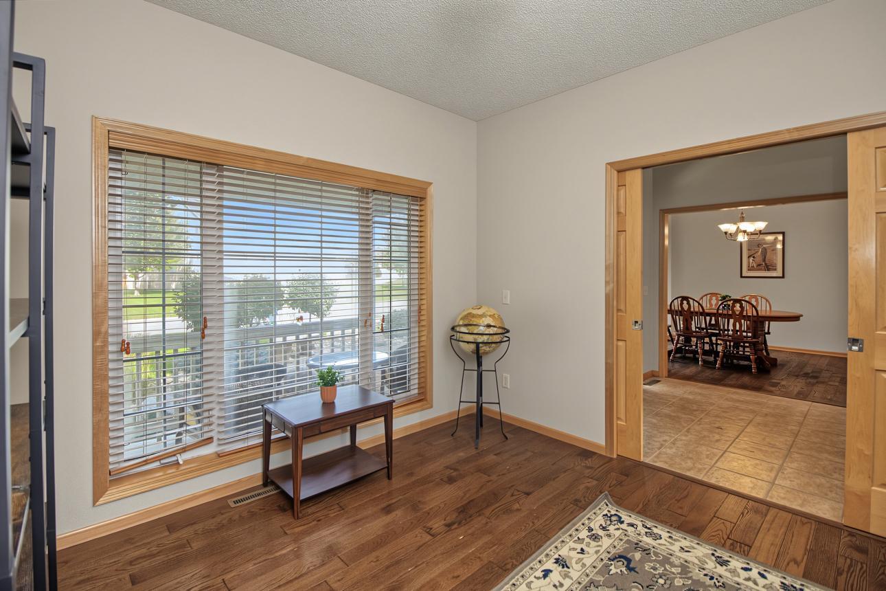 View of Residential at 6111 106th Avenue, Brooklyn Park MN 55443, Brooklyn Park (22 of 62) - Mike Wilen | Minnesota Team Real Estate