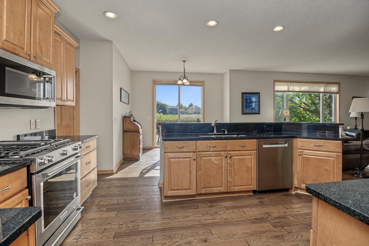 View of Residential at 6111 106th Avenue, Brooklyn Park MN 55443, Brooklyn Park (18 of 62) - Mike Wilen | Minnesota Team Real Estate