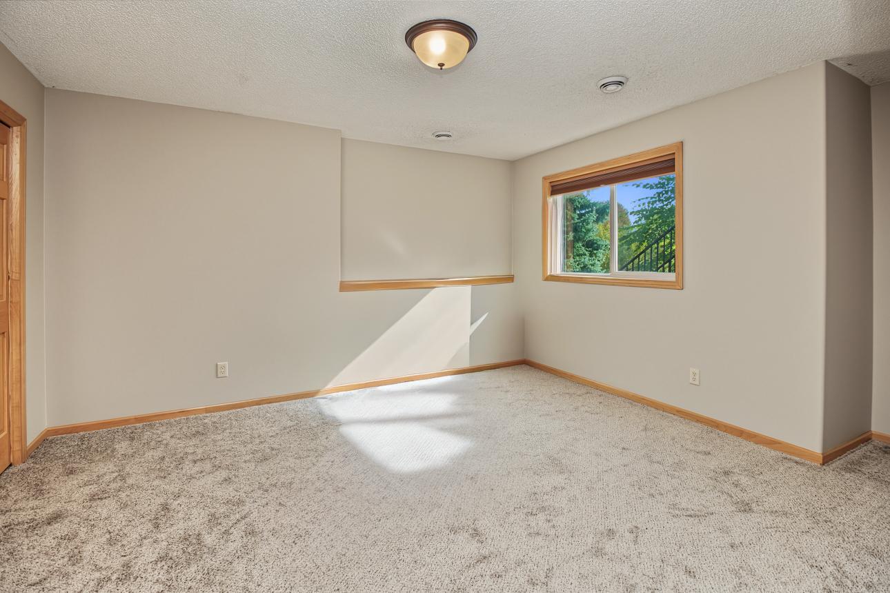View of Residential at 6111 106th Avenue, Brooklyn Park MN 55443, Brooklyn Park (39 of 62) - Mike Wilen | Minnesota Team Real Estate