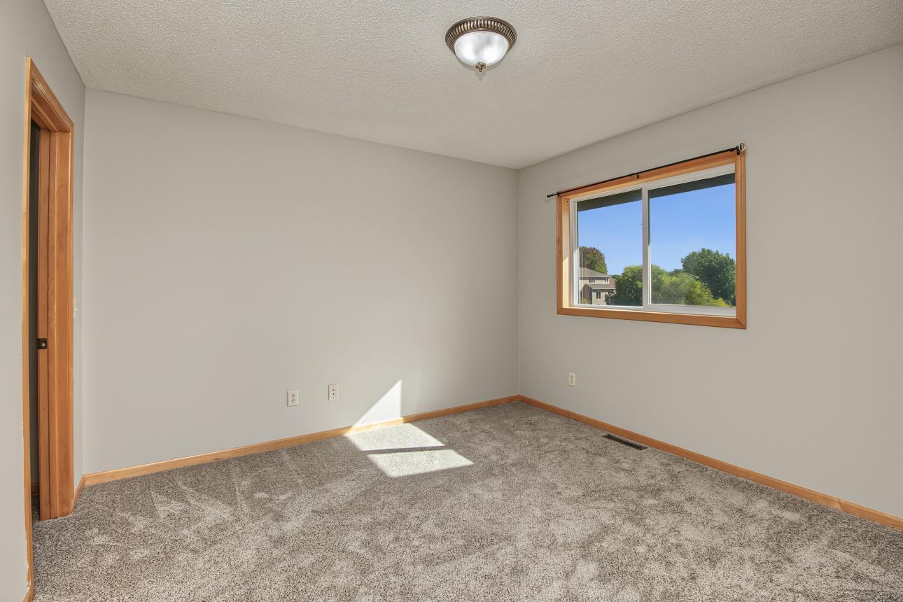 View of Residential at 6111 106th Avenue, Brooklyn Park MN 55443, Brooklyn Park (33 of 62) - Mike Wilen | Minnesota Team Real Estate