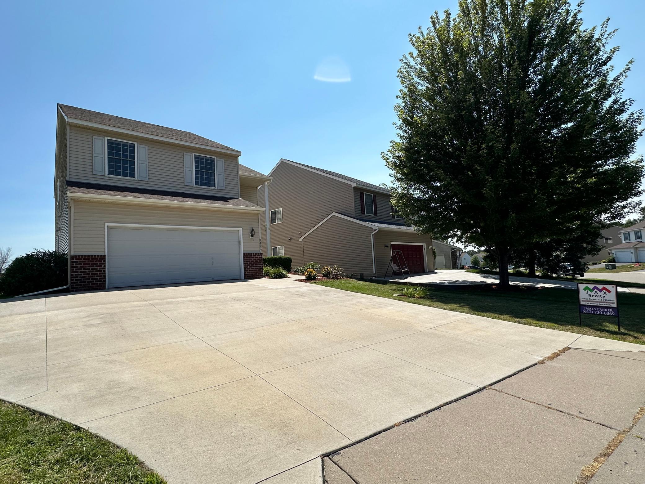 View of Residential at 8497 Savanna Oaks Lane, Woodbury MN 55125, Woodbury (2 of 60) - Mike Wilen | Minnesota Team Real Estate