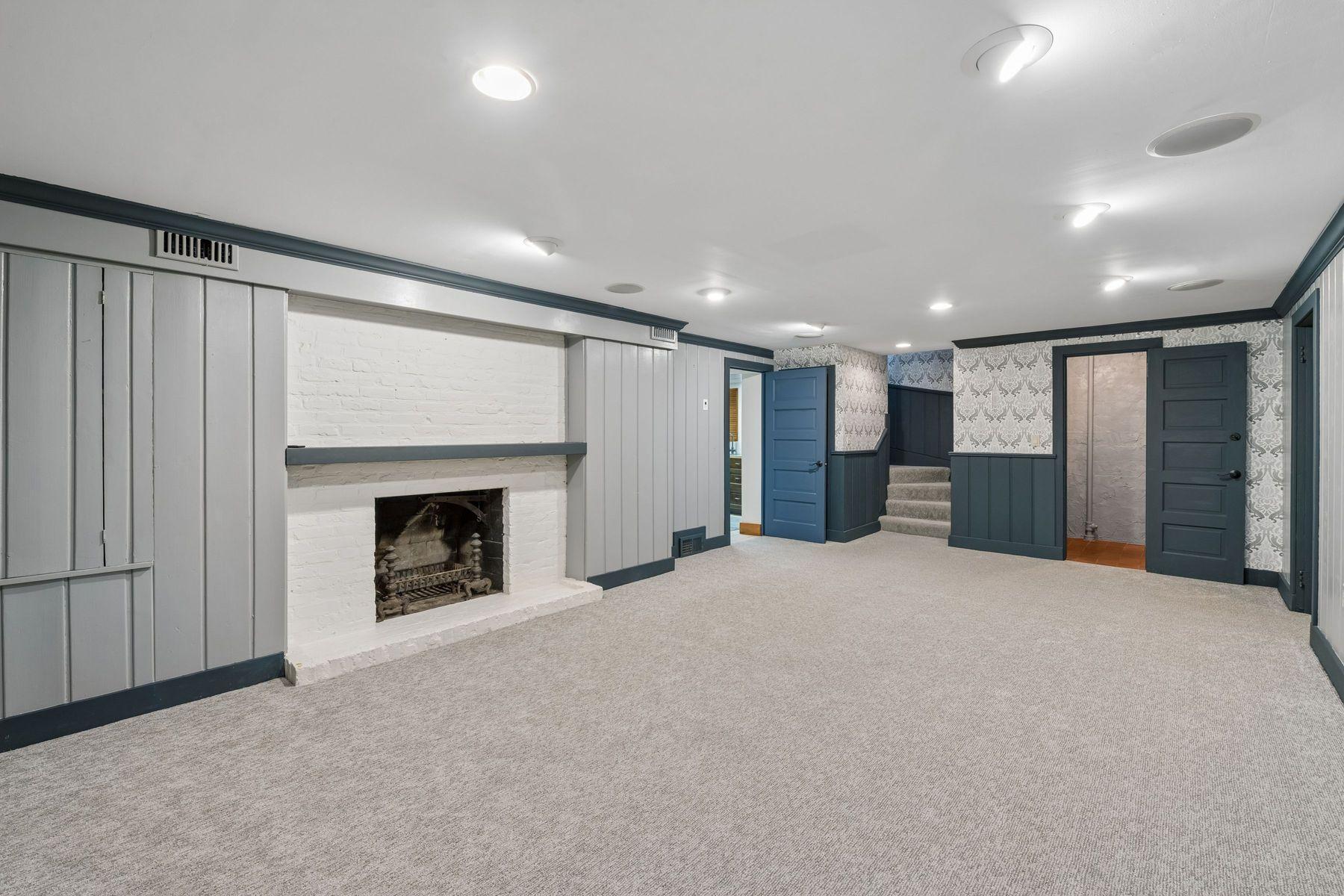 View of Residential at 5404 Interlachen Boulevard, Edina MN 55436, Edina (31 of 41) - Mike Wilen | Minnesota Team Real Estate
