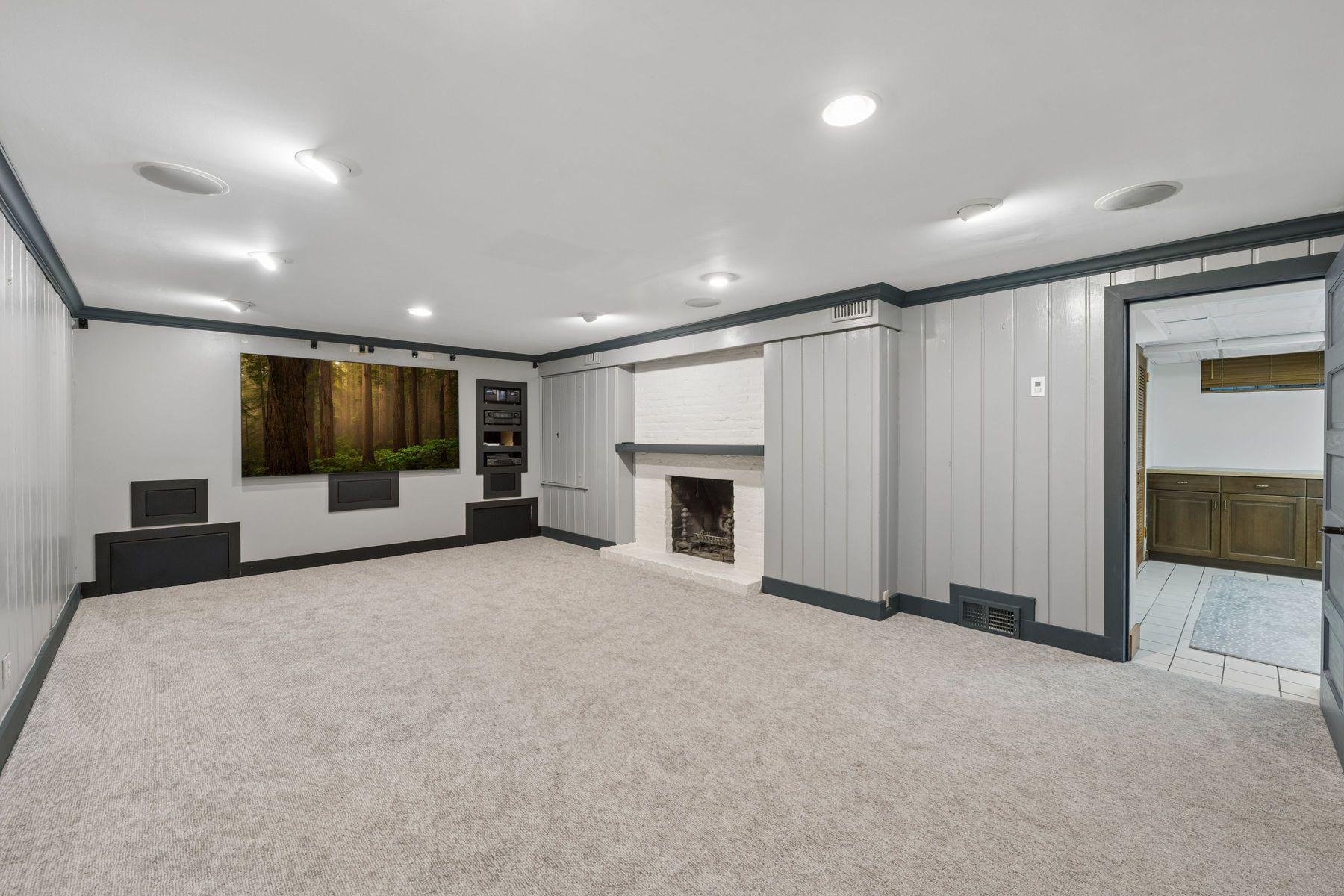 View of Residential at 5404 Interlachen Boulevard, Edina MN 55436, Edina (30 of 41) - Mike Wilen | Minnesota Team Real Estate
